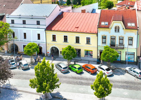 Viacúčelová historická budova 900m2 Zvolen Centrum
