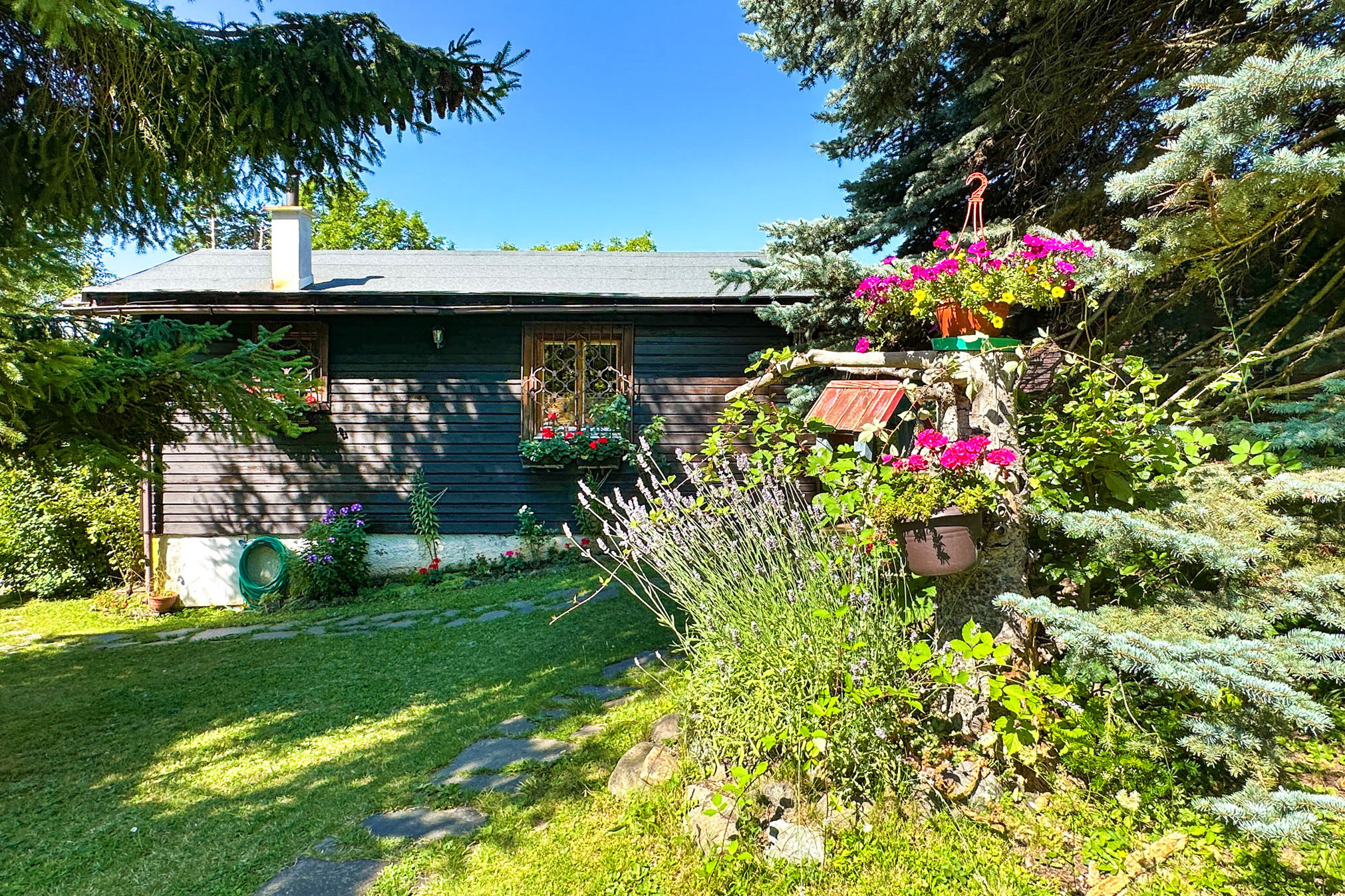 REZERVOVANÉ 4-izbová chata, 74m2, Počúvadlo Jazero - Banská Štiavnica