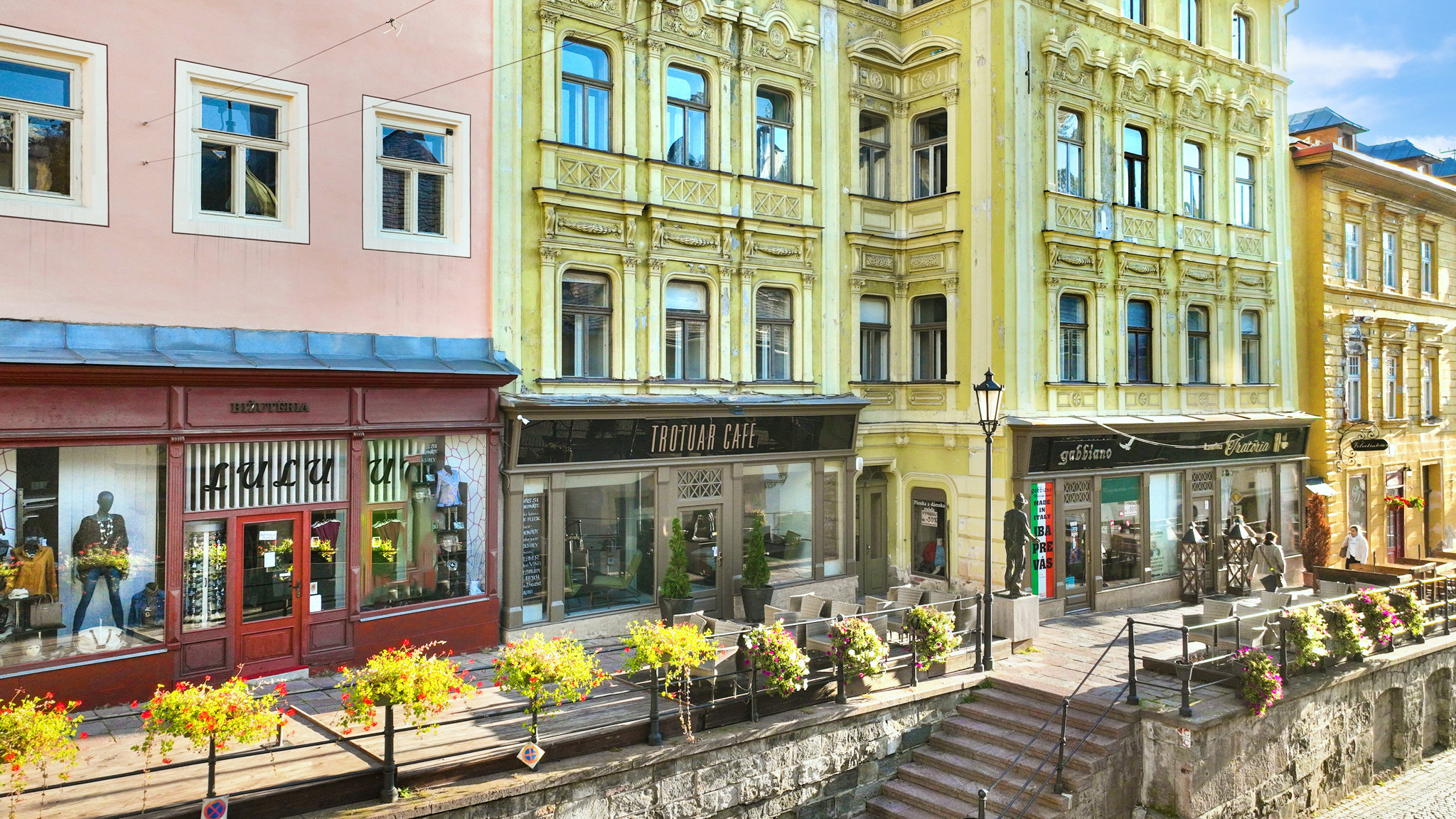 Zabehnutý apartmán - byt v centre mesta Banská Štiavnica