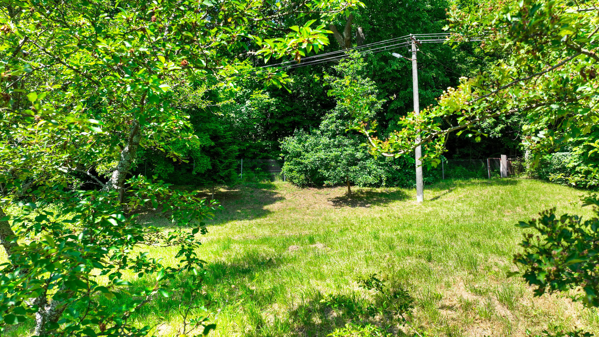 Slnečný, rekreačný pozemok 1250m2, centrum Banská Štiavnica