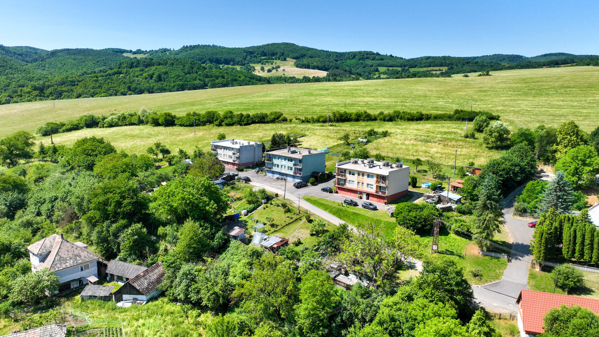 Priestranný 3-izbový byt o veľkosti 92m2 s garážou, Prenčov