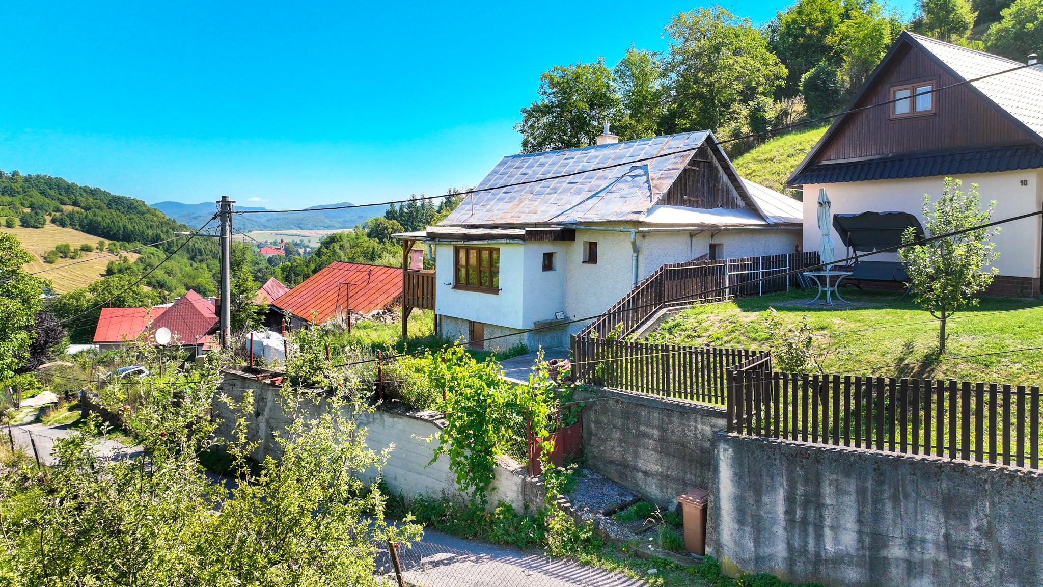 3-izbový rodinný dom s pozemkom o veľkosti 615m2, Štefultov