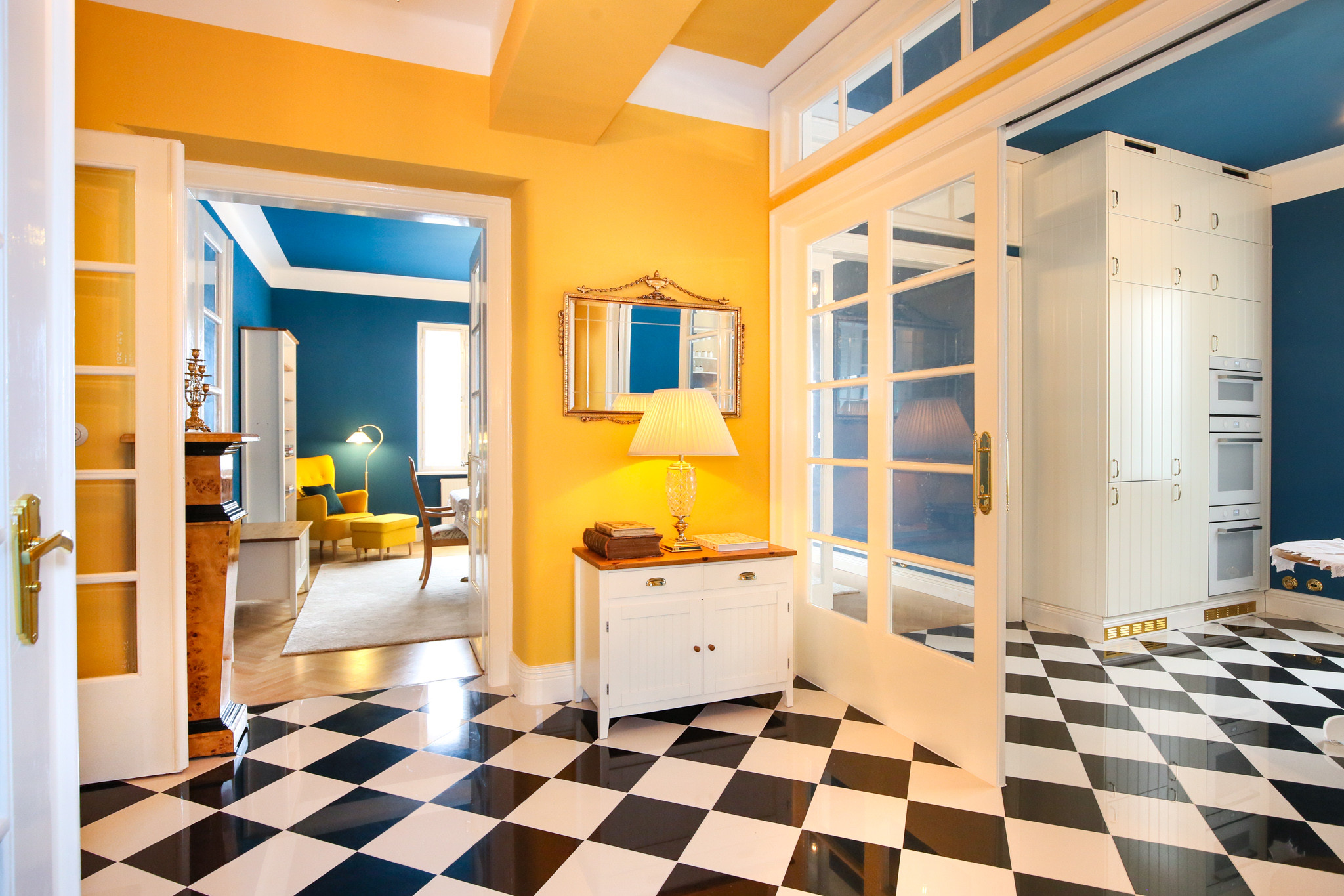 Štýlový byt s garážou a možnosťou prístavby ďalšieho bytu, centrum Banská Bystrica