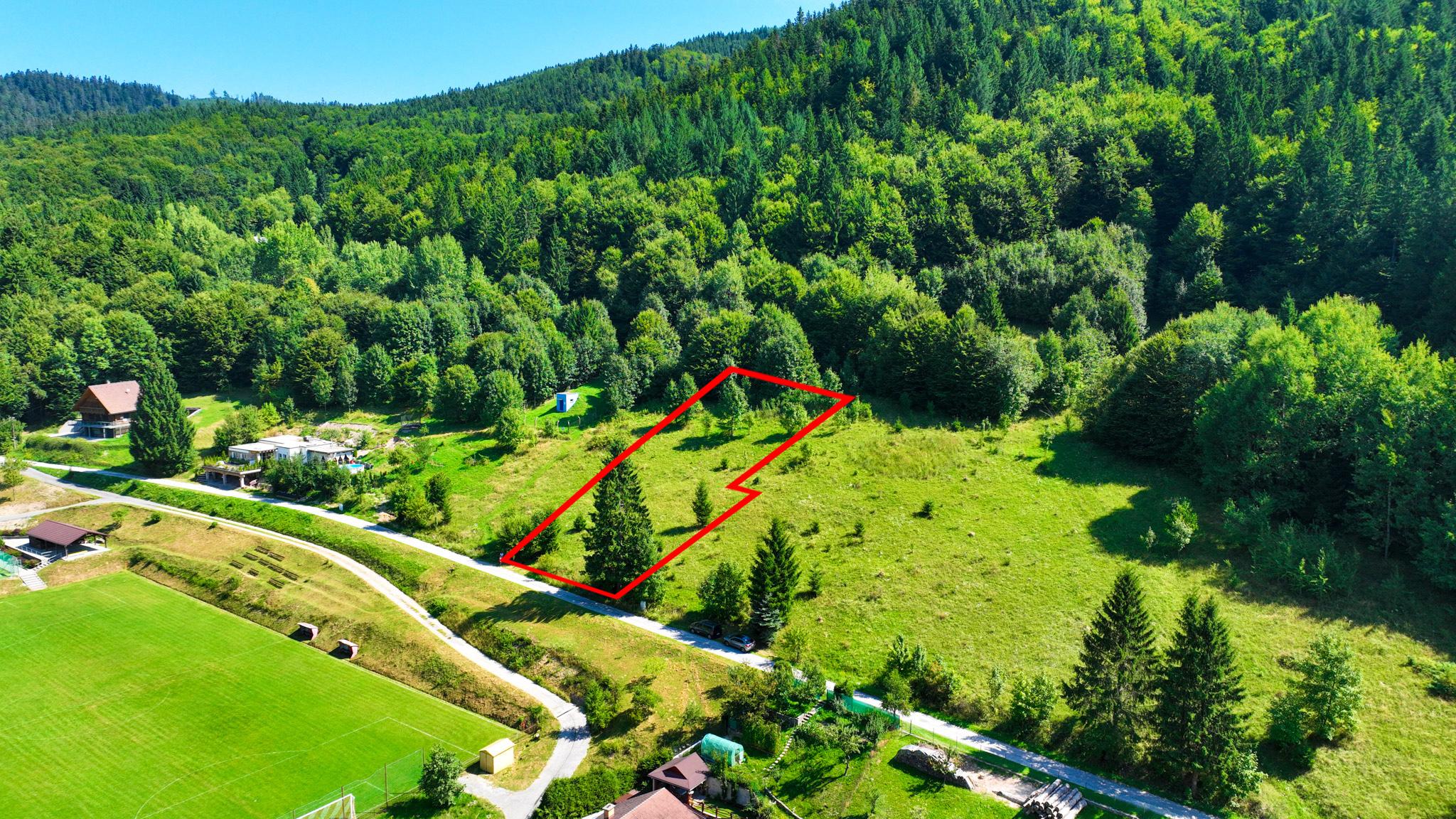 Stavebný pozemok 1550m2 v obci Baláže, Banská Bystrica