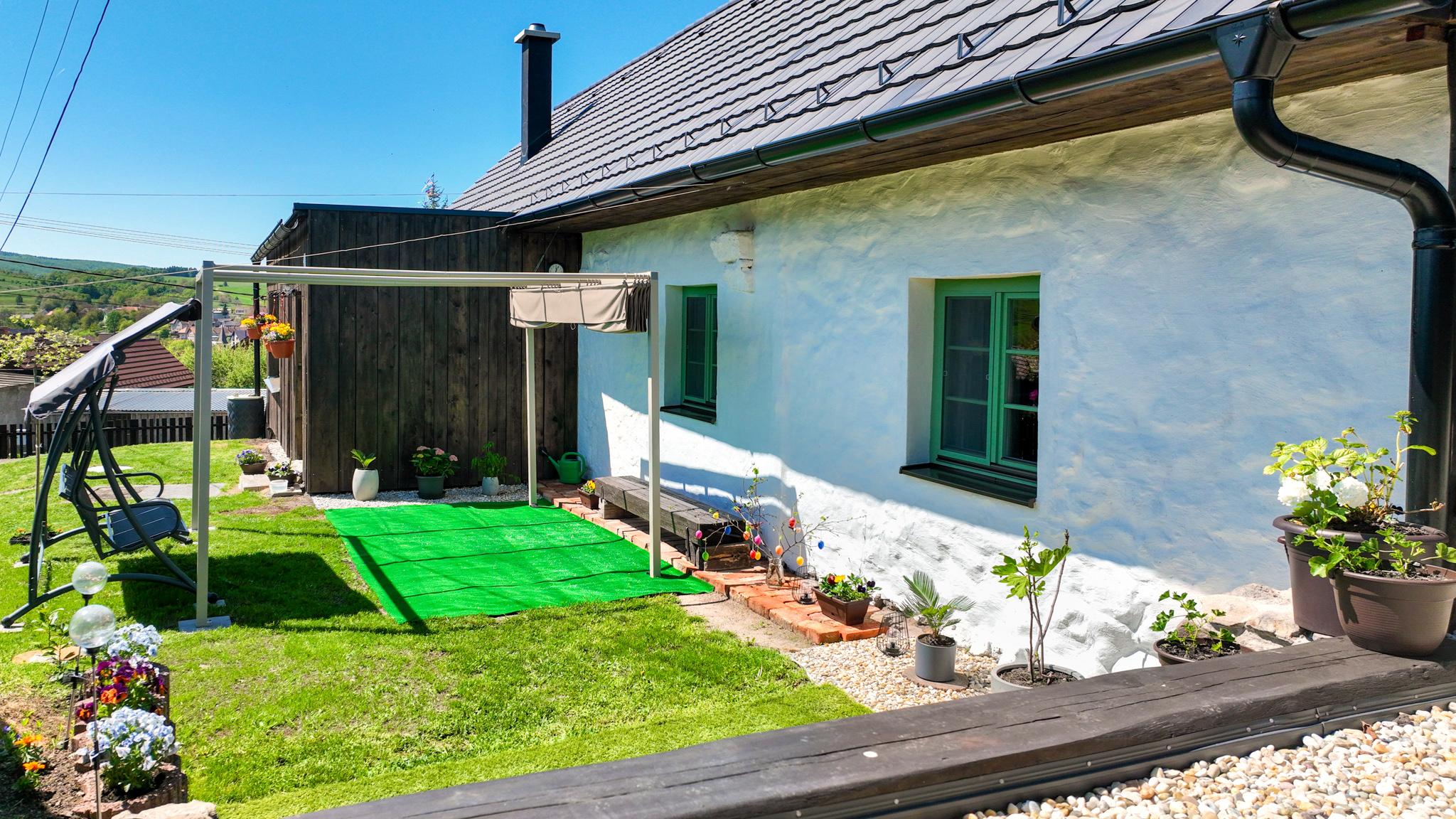 Moderná zrekonštruovaná chalupa - rodinný dom, Veľká Lehota