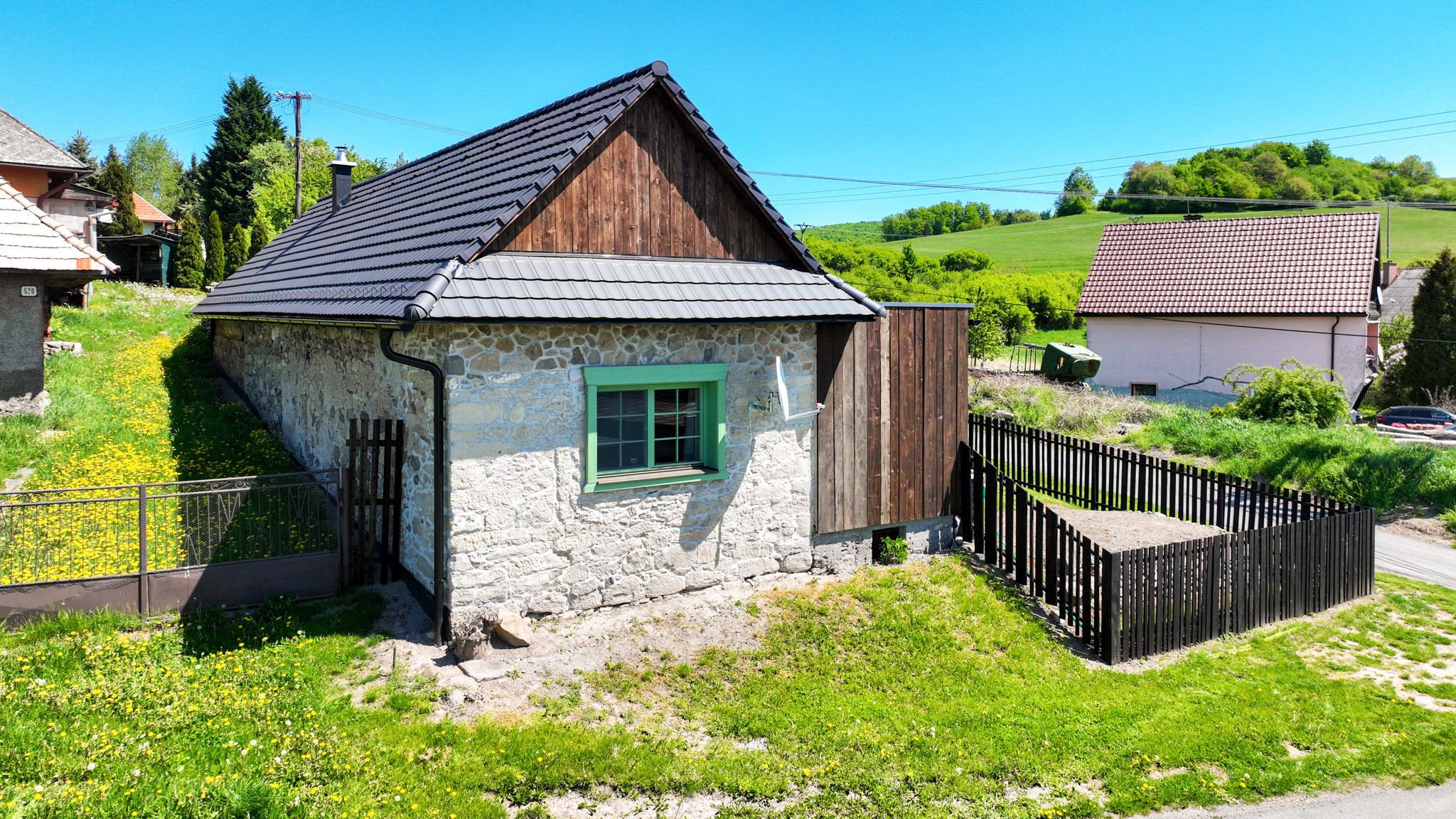 Moderná zrekonštruovaná chalupa - rodinný dom, Veľká Lehota