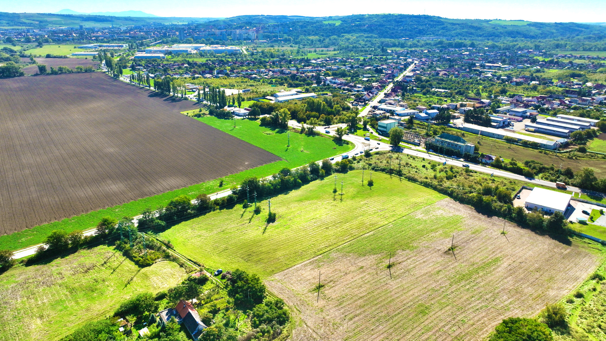 18 500m2 pozemok pre výstavbu rodinných domov, Leopoldov