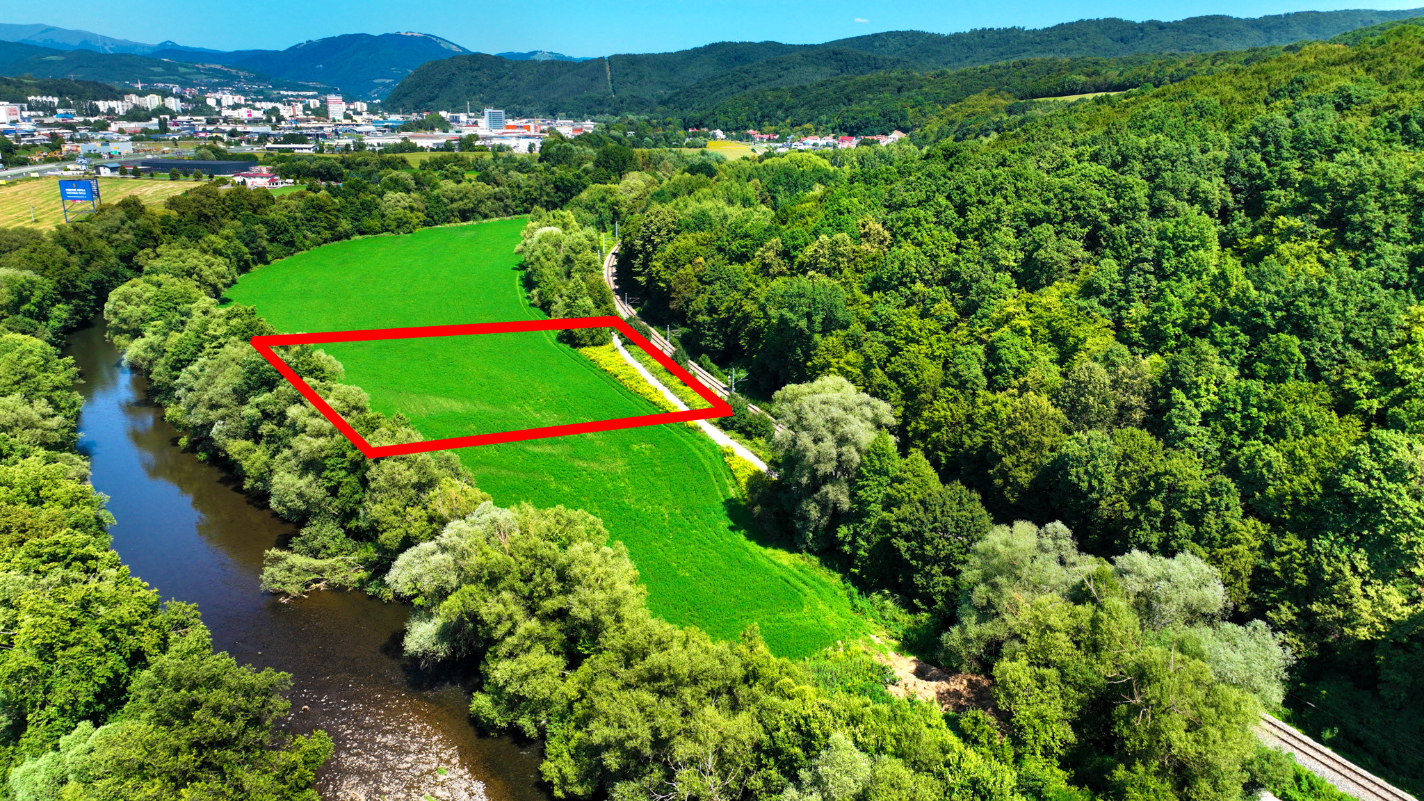 Investičný pozemok 6000m2 Banská Bystrica - Iliaš