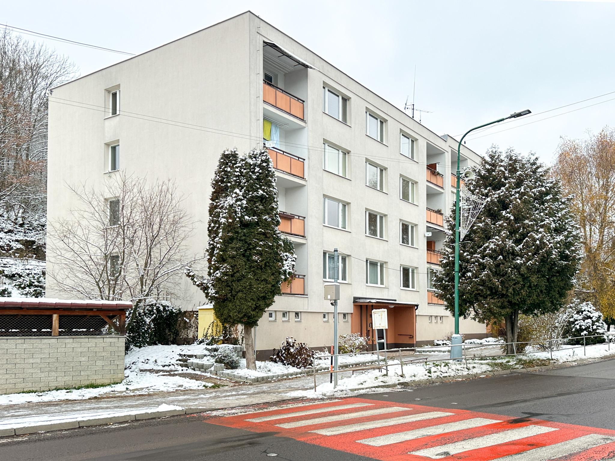 Prenájom 2-izbového bytu, Banská Štiavnica – Križovatka