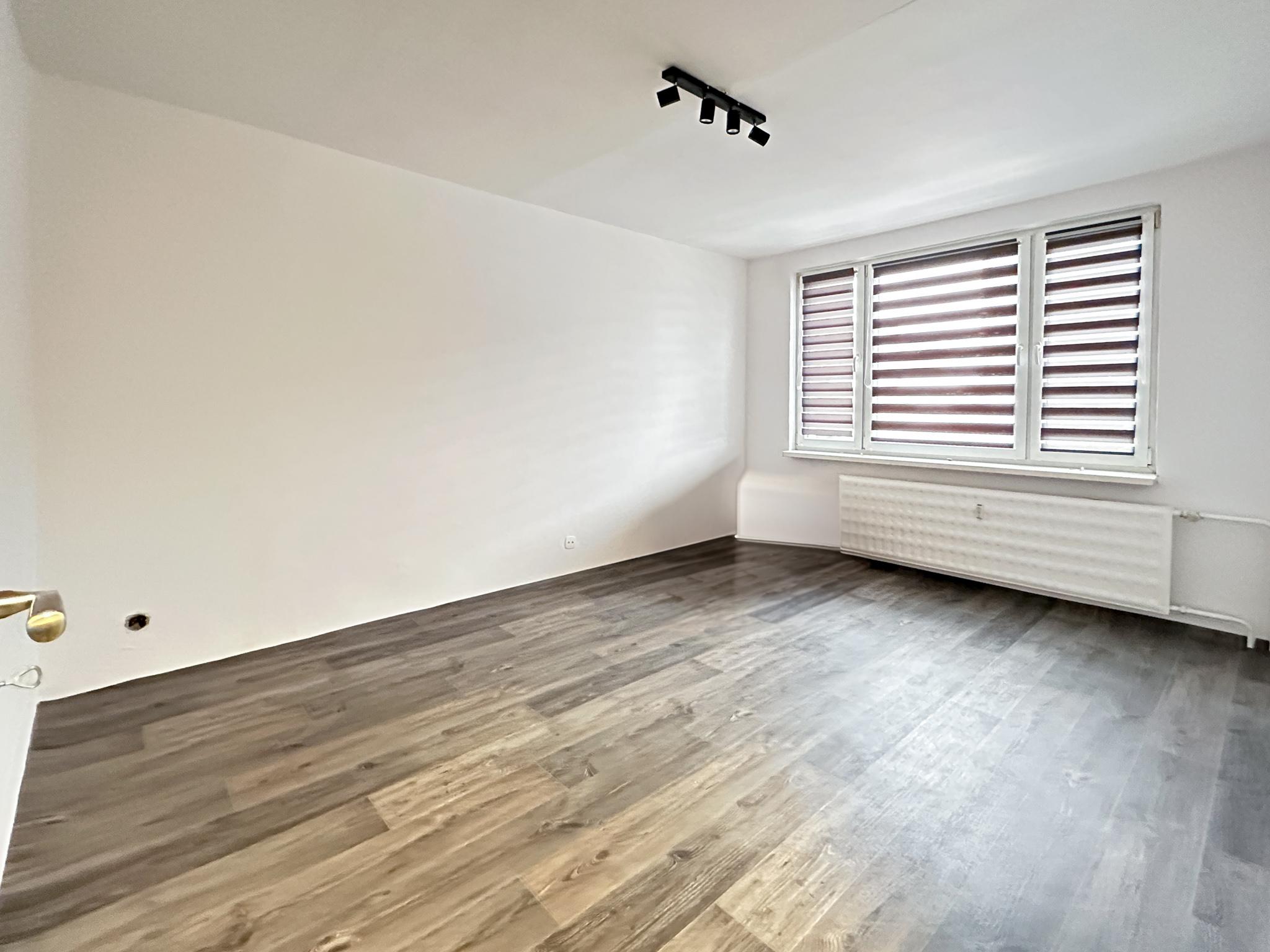 Prenájom 2-izbového bytu, Banská Štiavnica – Križovatka