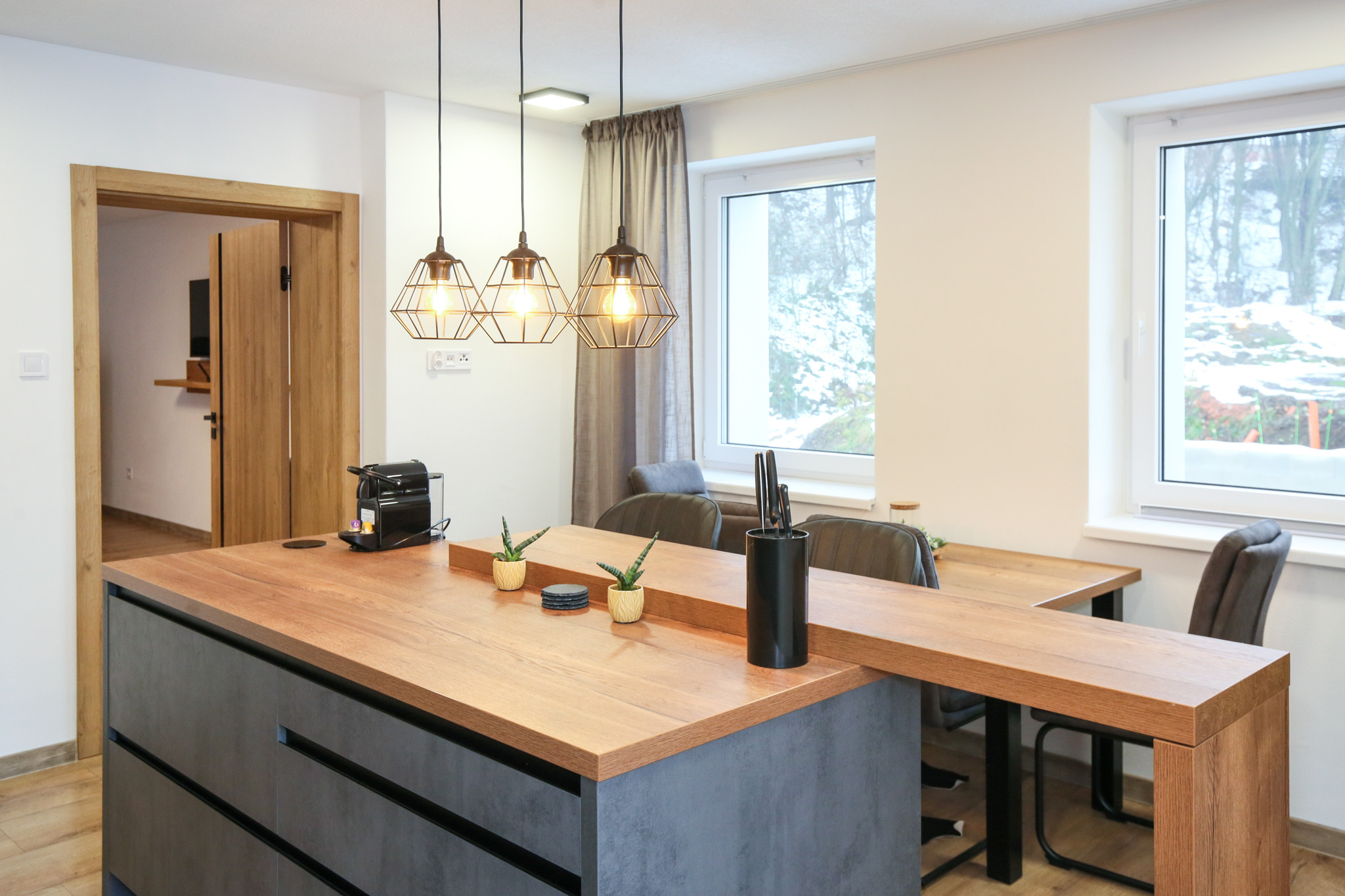 2-izbový zariadený byt s lodžiou, 70m2, Banská Štiavnica