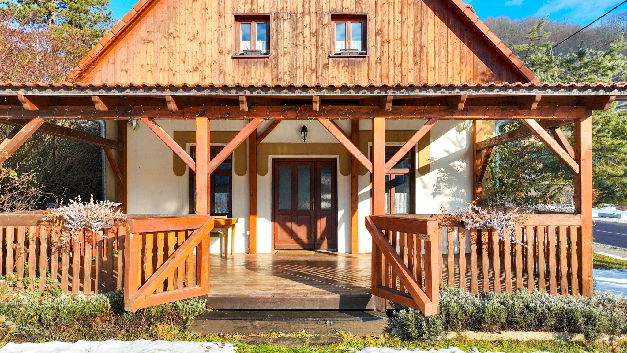 Zabehnutý penzión v obci Svätý Anton, okr. Banská Štiavnica