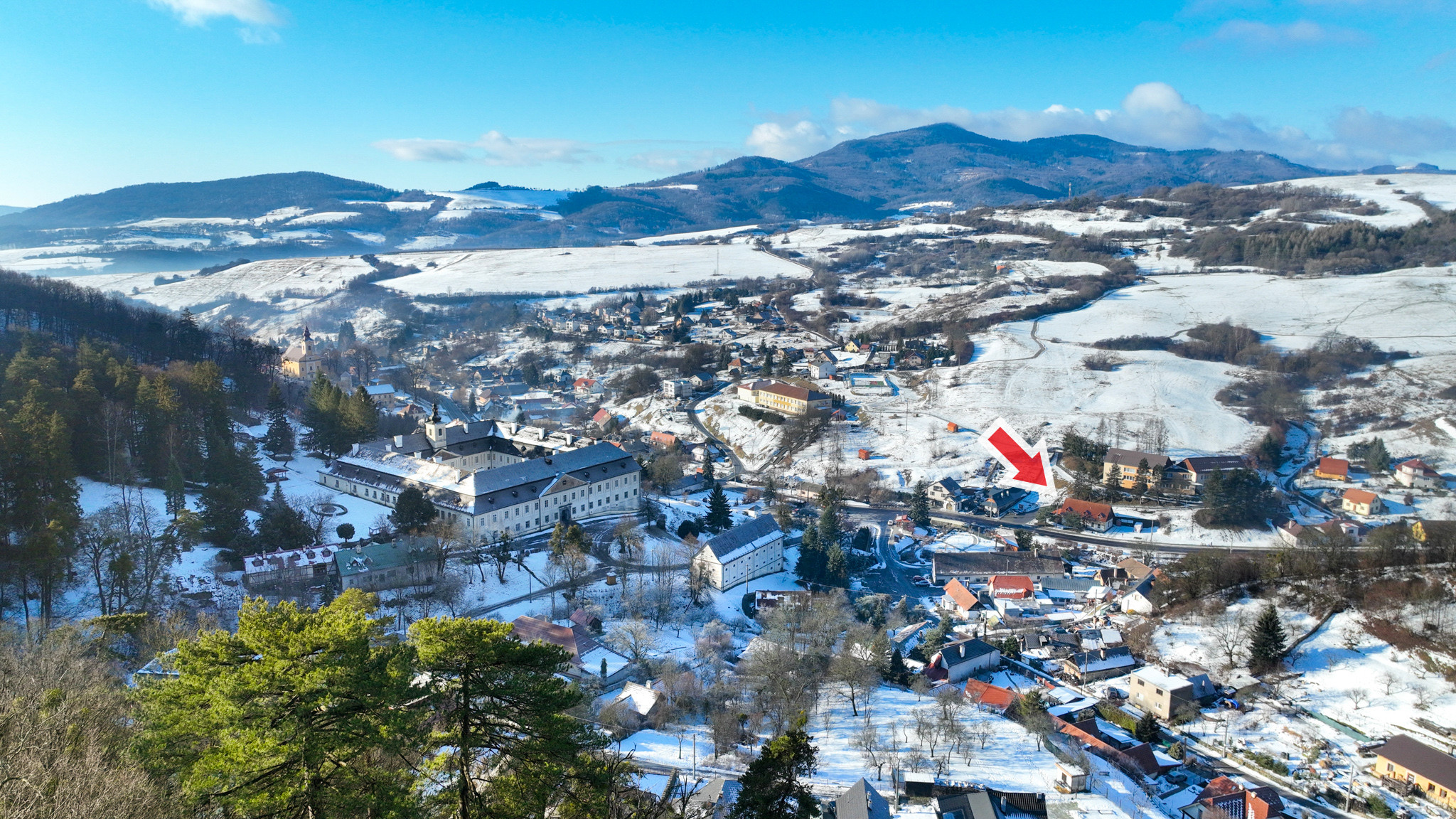 Zabehnutý penzión v obci Svätý Anton, okr. Banská Štiavnica
