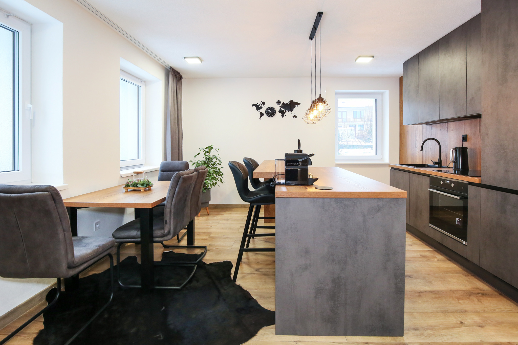 2-izbový zariadený byt s lodžiou, 70m2, Banská Štiavnica