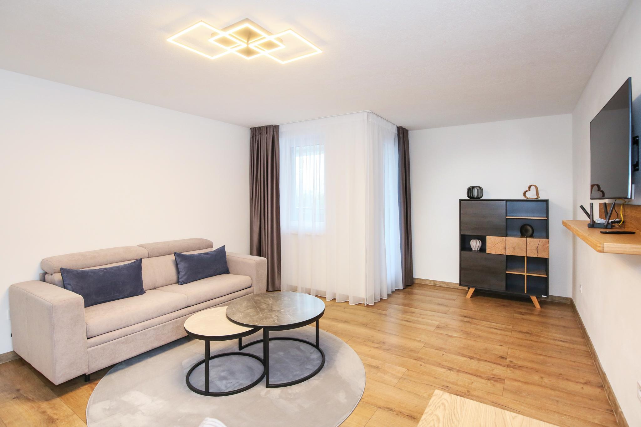 2-izbový zariadený byt s lodžiou, 70m2, Banská Štiavnica