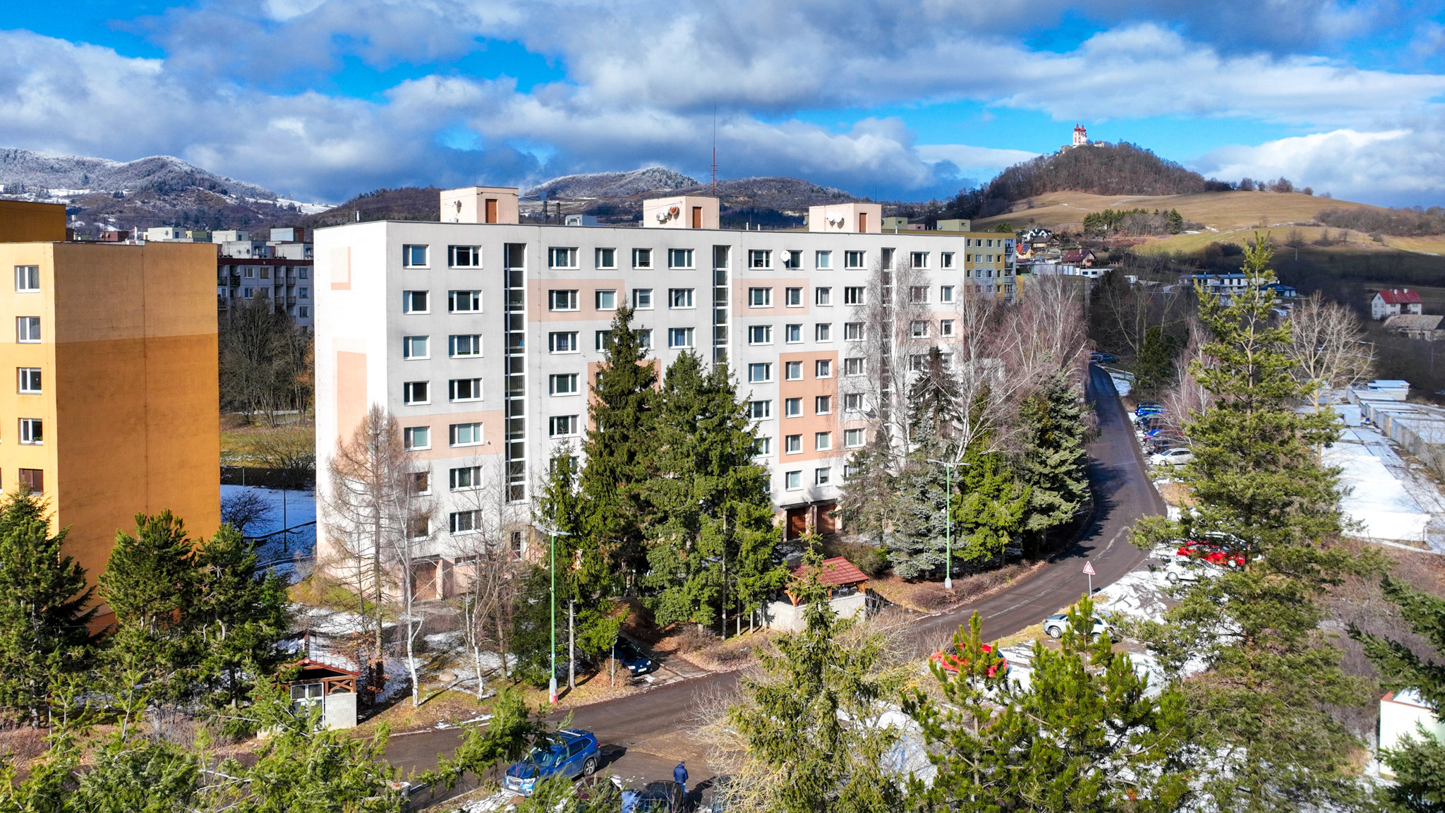 4 izbový byt v pôvodnom stave, 83m2, Banská Štiavnica