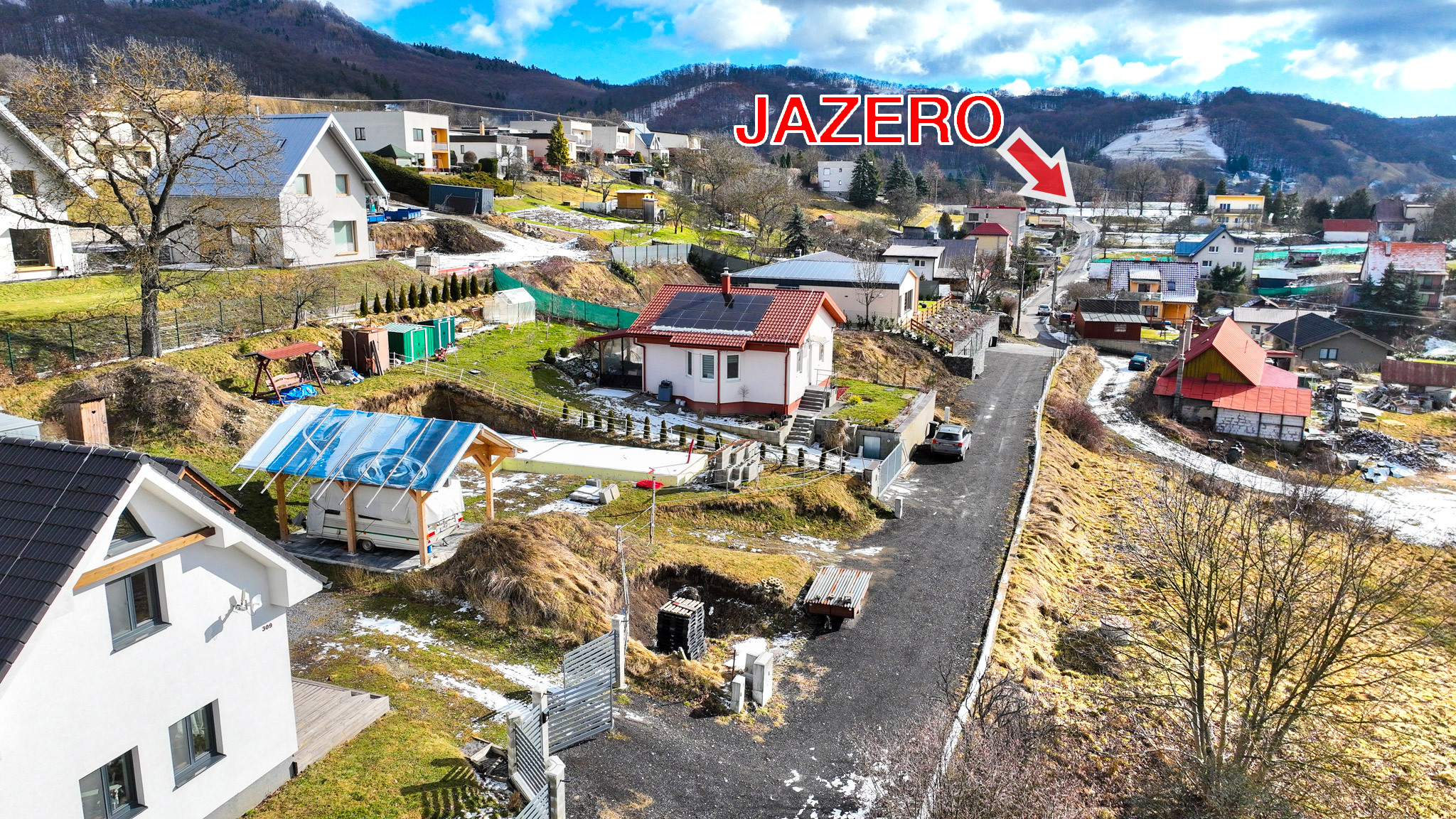 Stavebný pozemok pre rekreačnú chatu 200m od jazera Banský Studenec