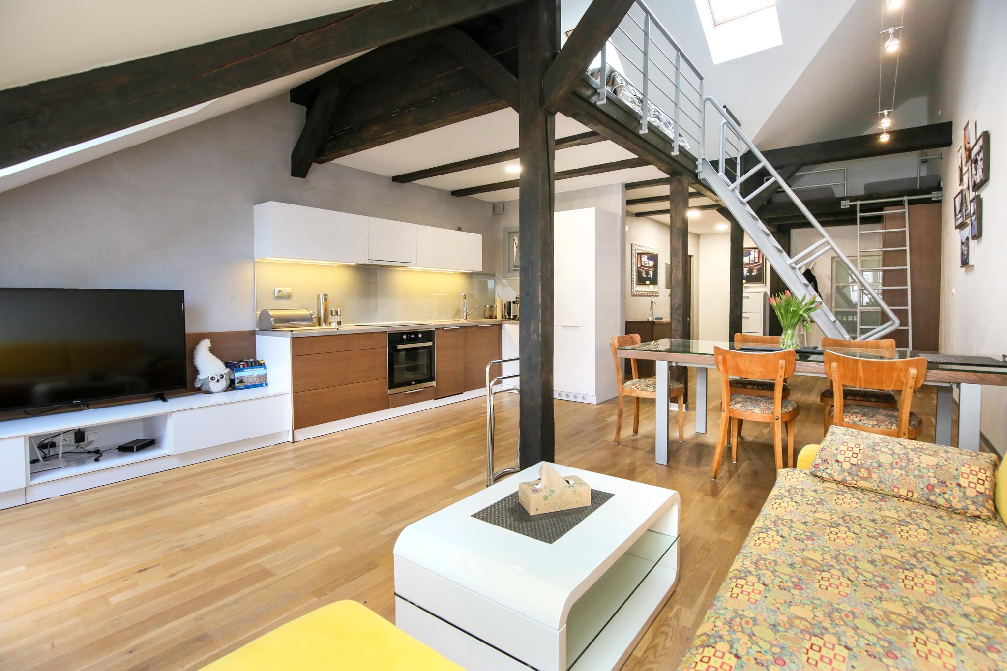 Zariadený 70m2 byt v centre mesta Banská Štiavnica