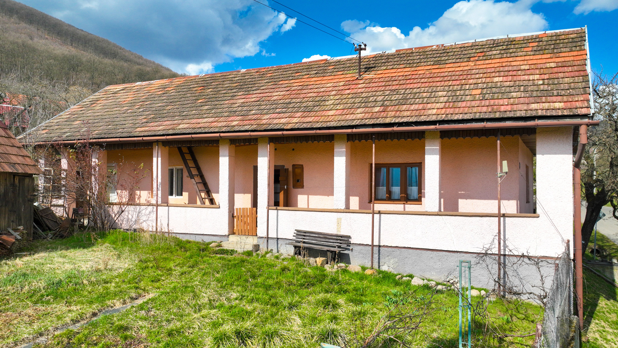 Obývateľný vidiecky dom - chalupa, Orovnica, okr.Žarnovica