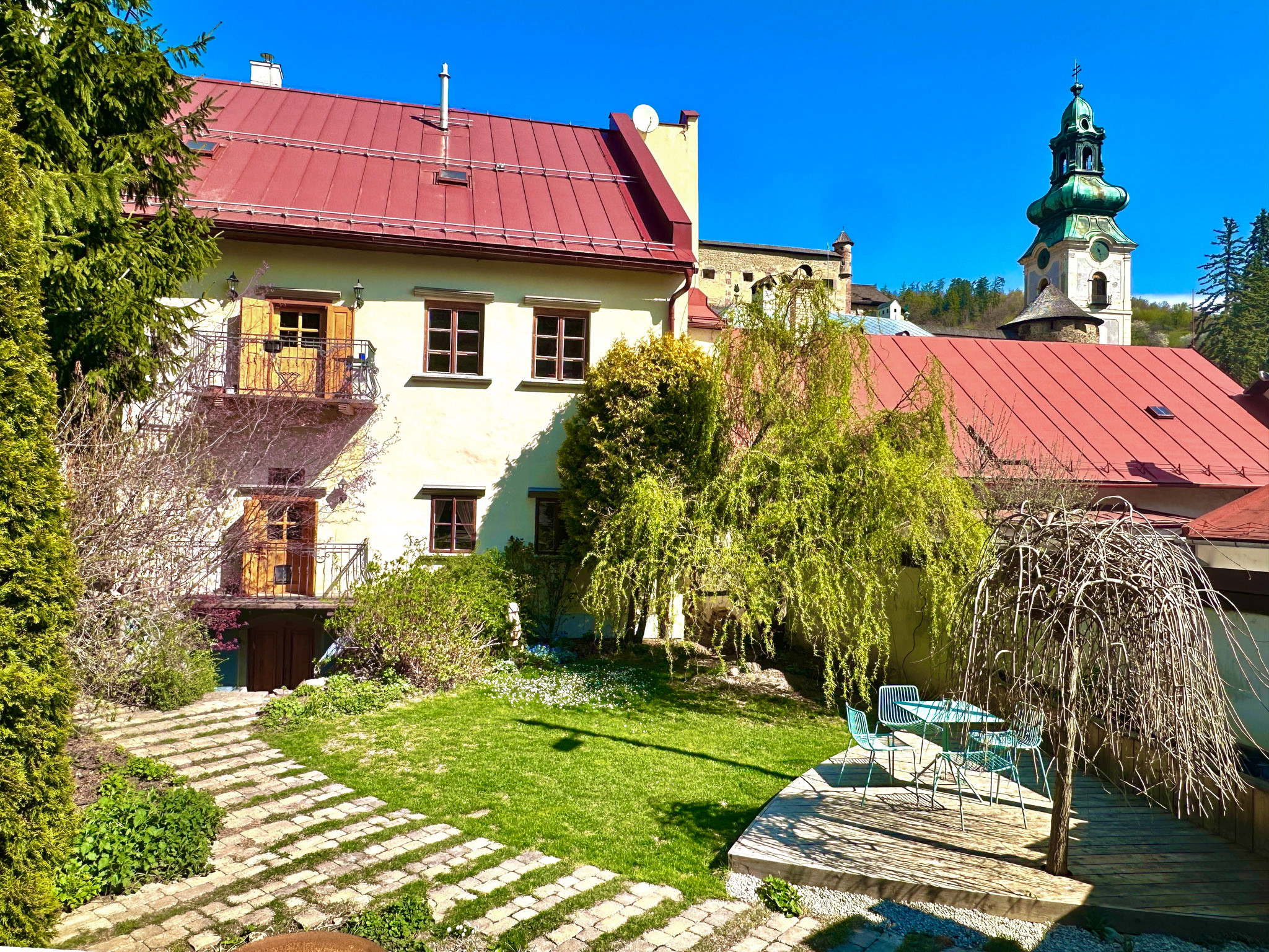 Historický rodinný dom so záhradou a parkovaním, Banská Štiavnica