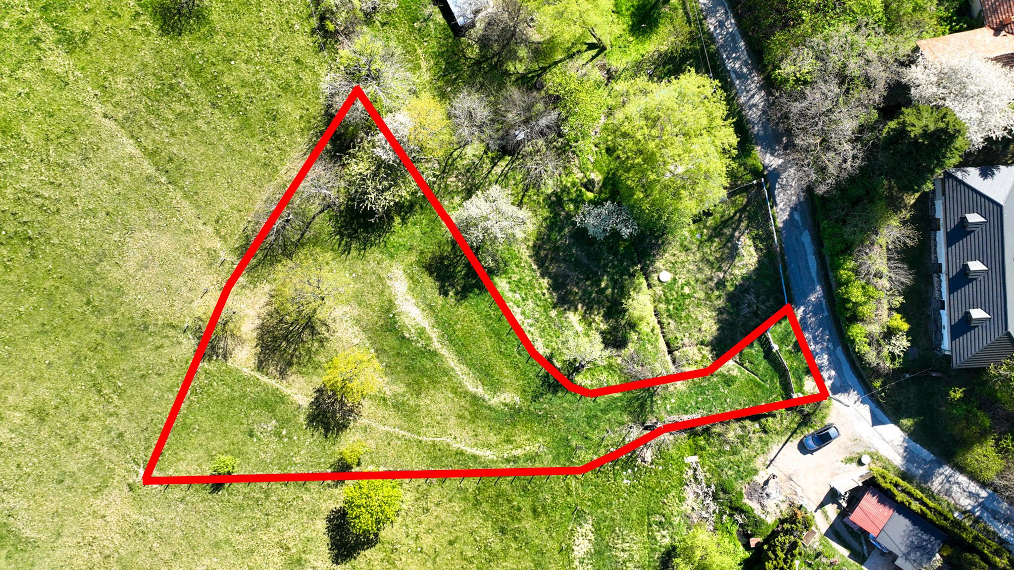Krásny pozemok pre výstavbu chaty - chalupy 1281m2, Uhliská