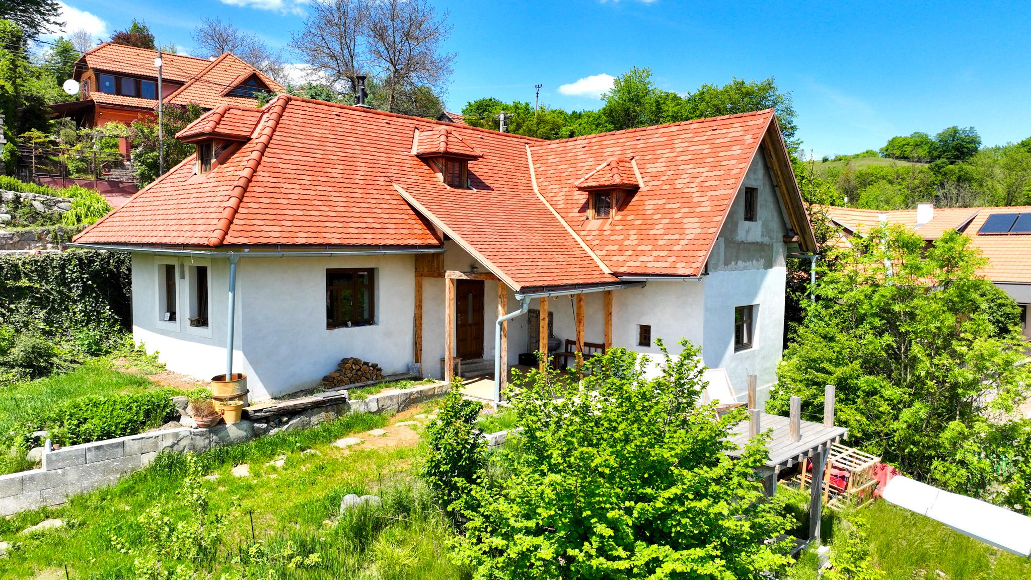 Rodinný dom / Chalupa s nádhernými výhľadmi, Banská Belá