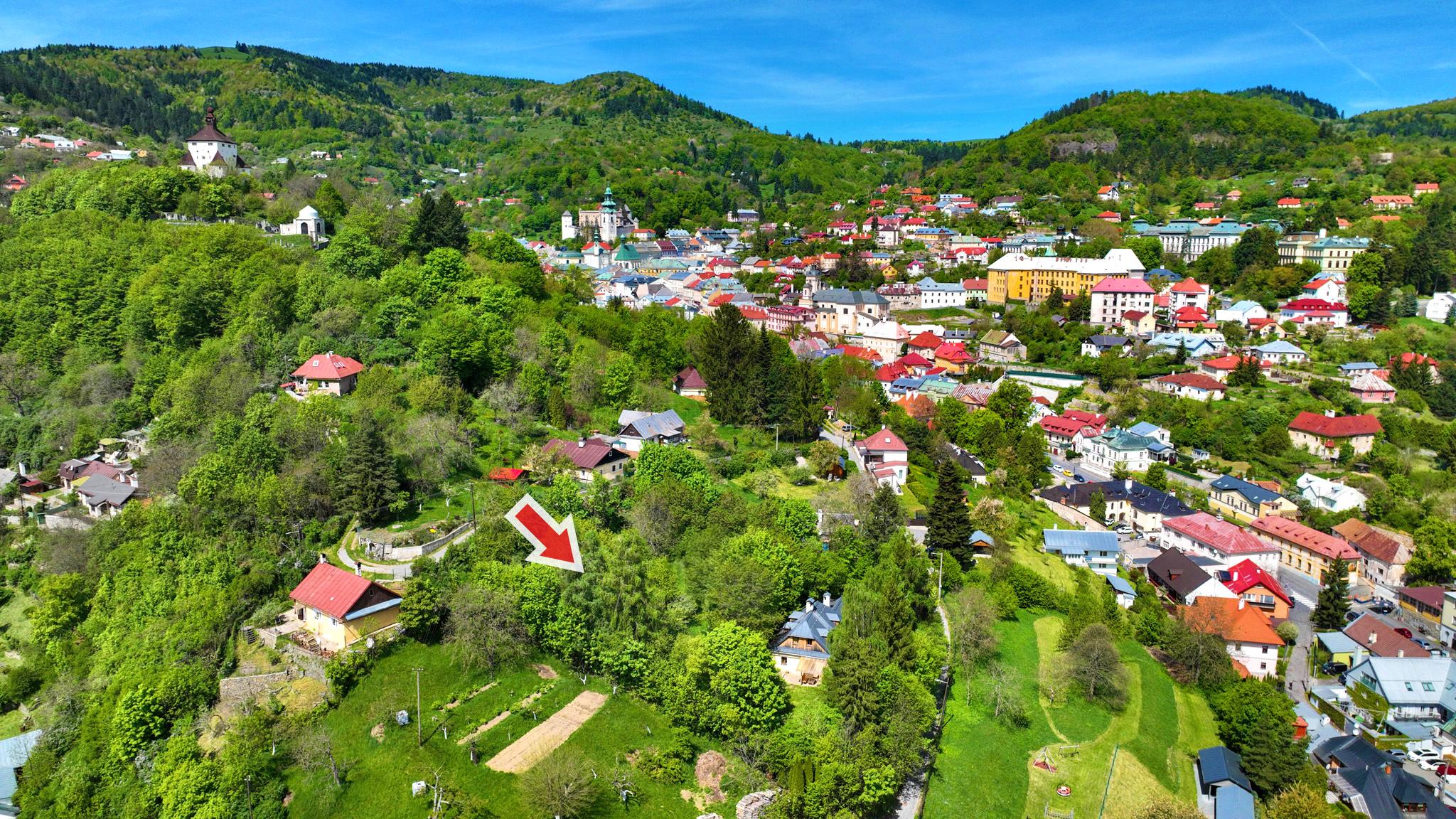 Slnečný, rekreačný pozemok 1180m2, Banská Štiavnica
