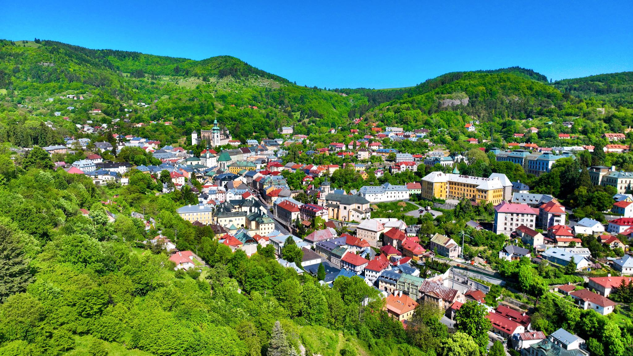 Slnečný, rekreačný pozemok 1180m2, Banská Štiavnica