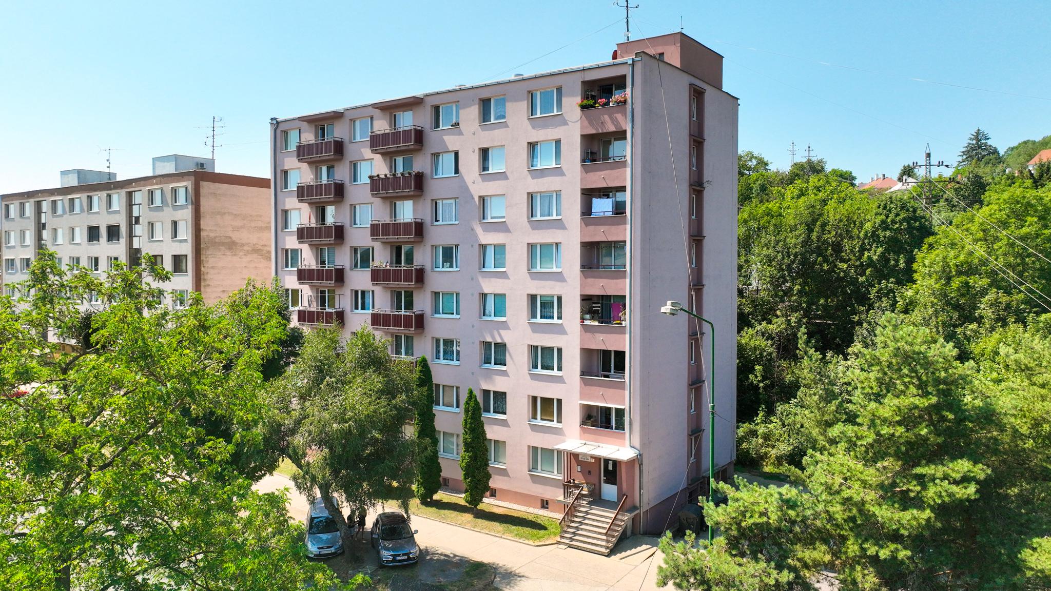 Prenájom 2-izbový byt v Banskej Štiavnici, ul. L. Exnára