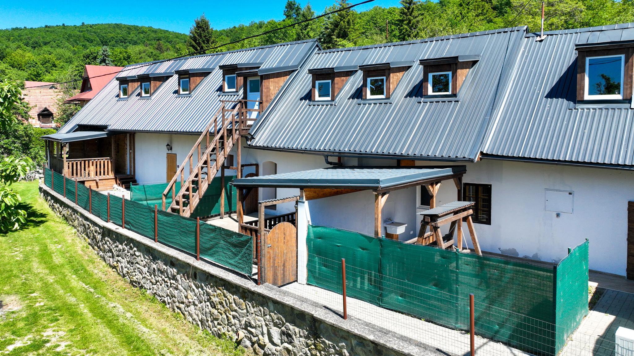 Apartmánový dom s 3-mi bytovými jednotkami, Počúvadlo