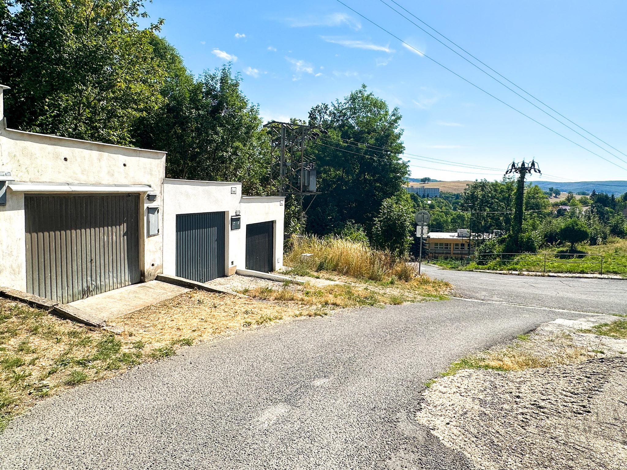 Prenájom garáže s elektrinou, Banská Štiavnica