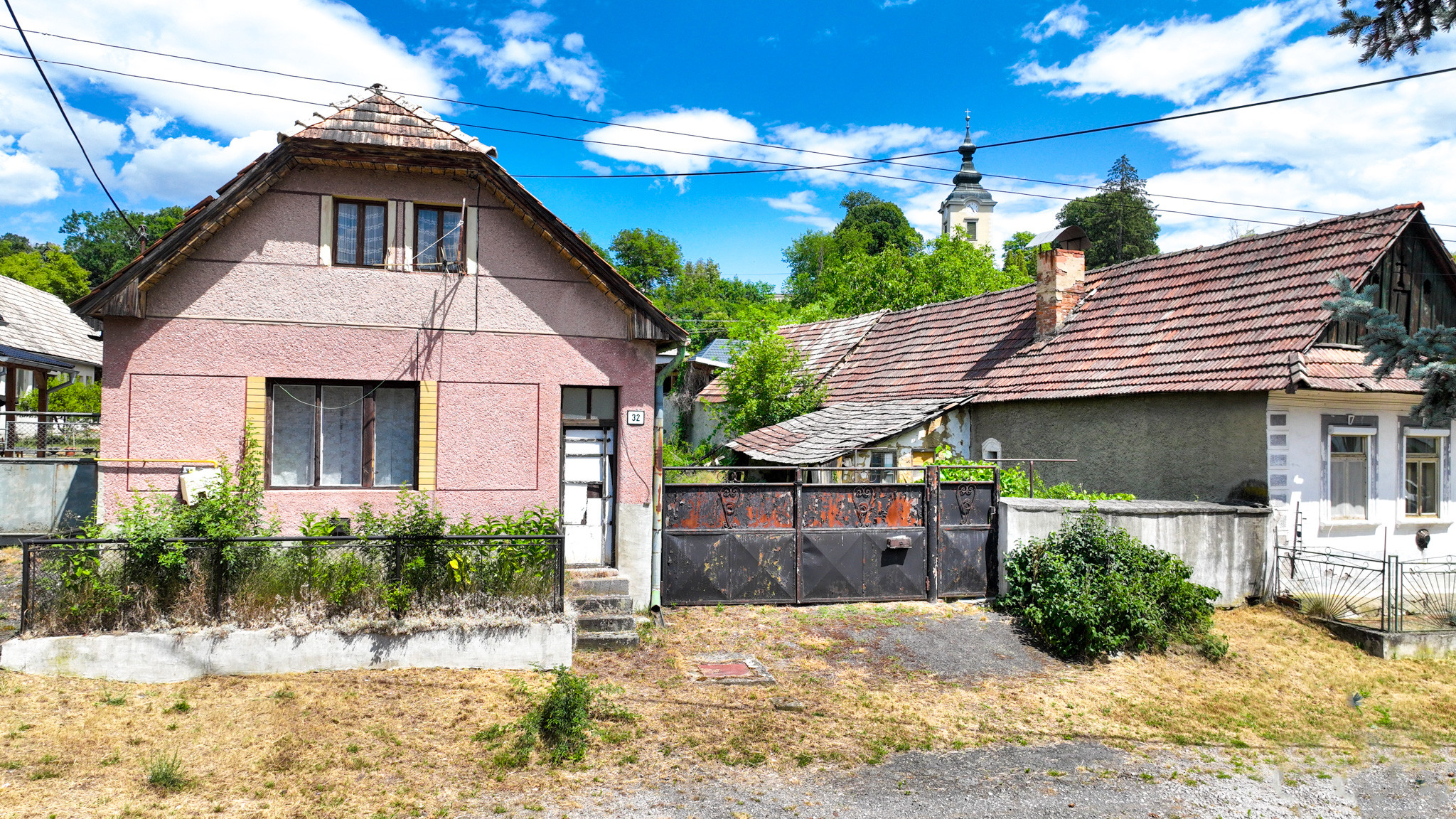 Vidiecky rodinný dom s pozemkom 950m2 Hontianske Nemce