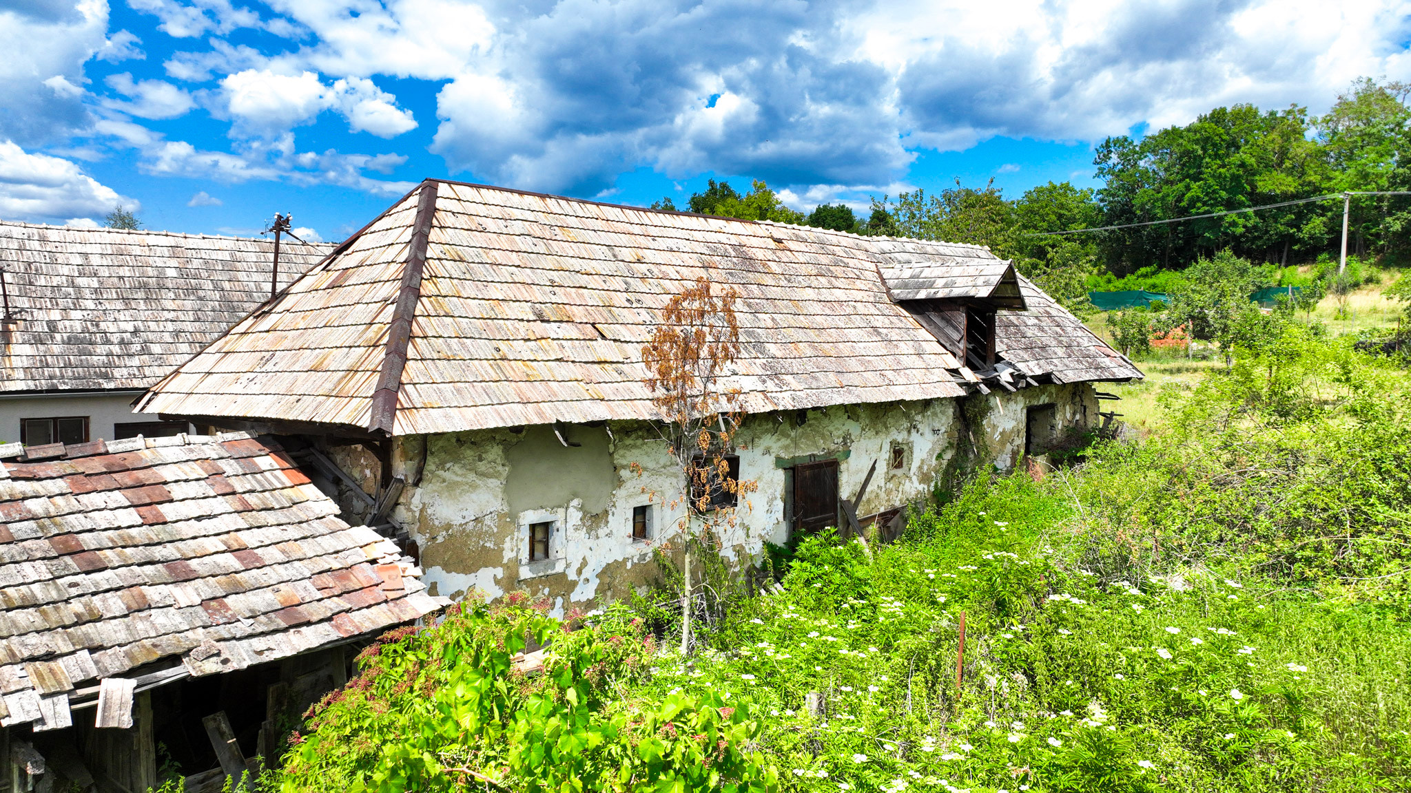 Vidiecky rodinný dom s pozemkom 950m2 Hontianske Nemce