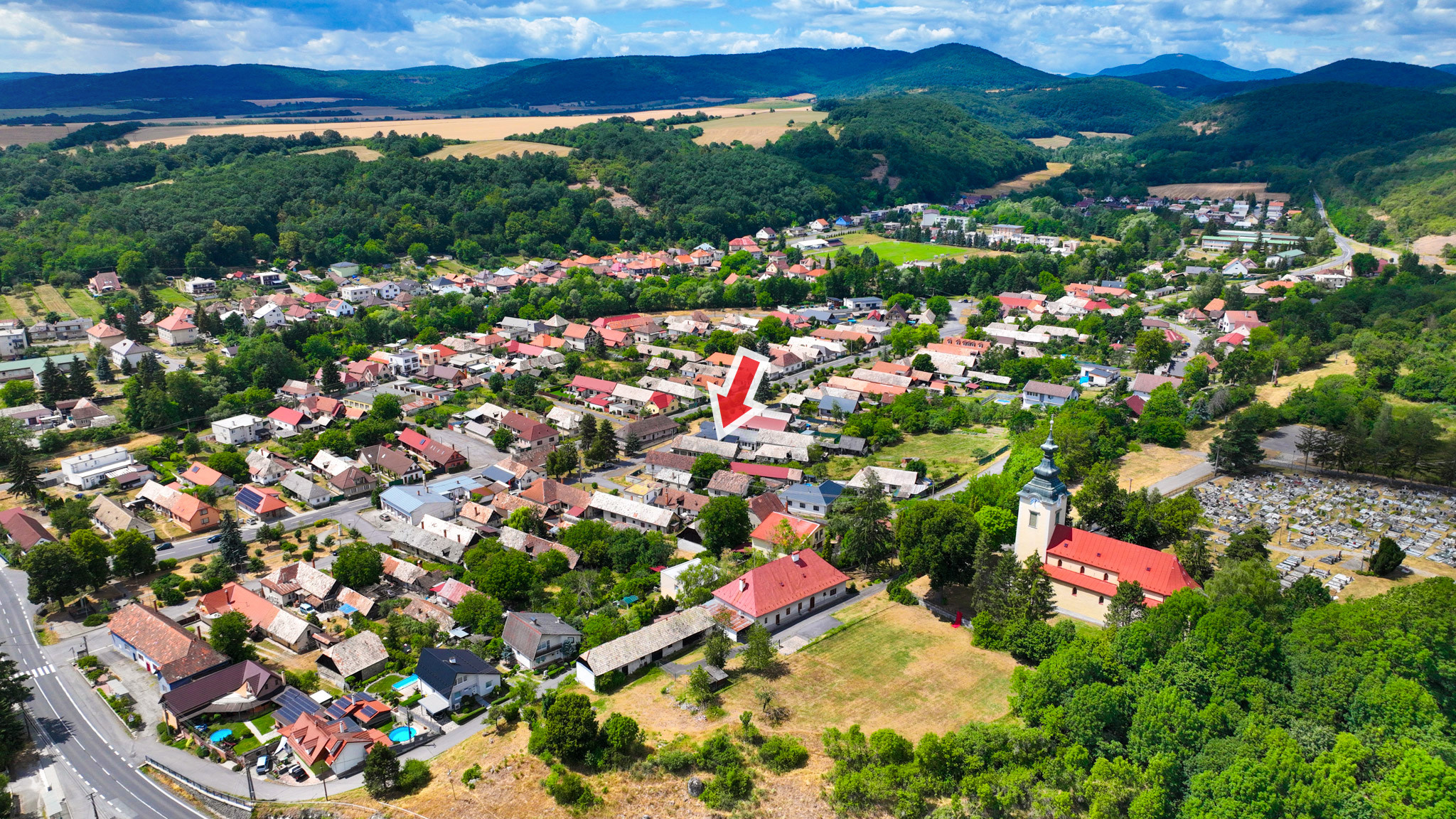 Vidiecky rodinný dom s pozemkom 950m2 Hontianske Nemce