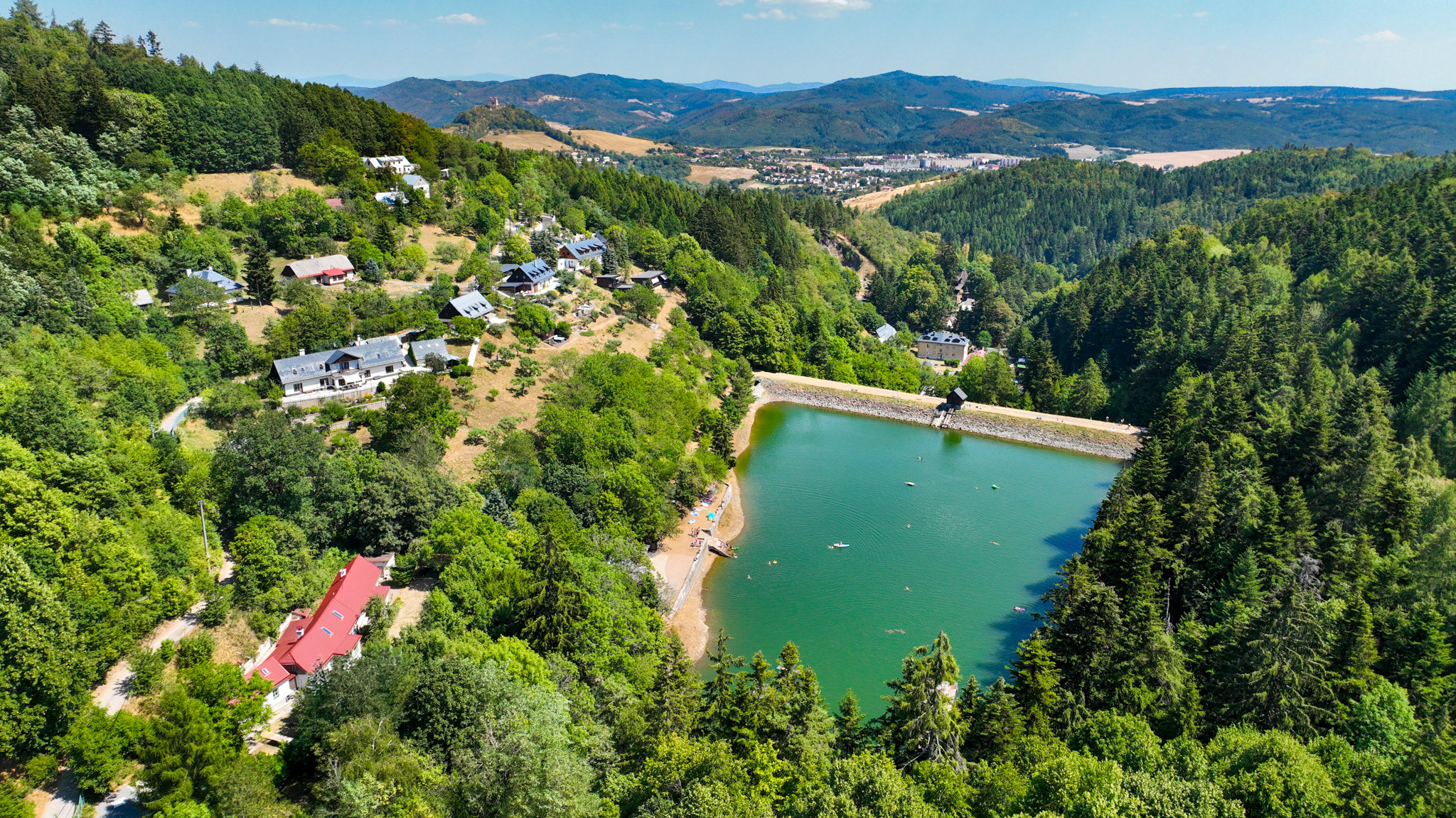 Výnimočný apartmánový areál nad tajchom Klinger, Banská Štiavnica