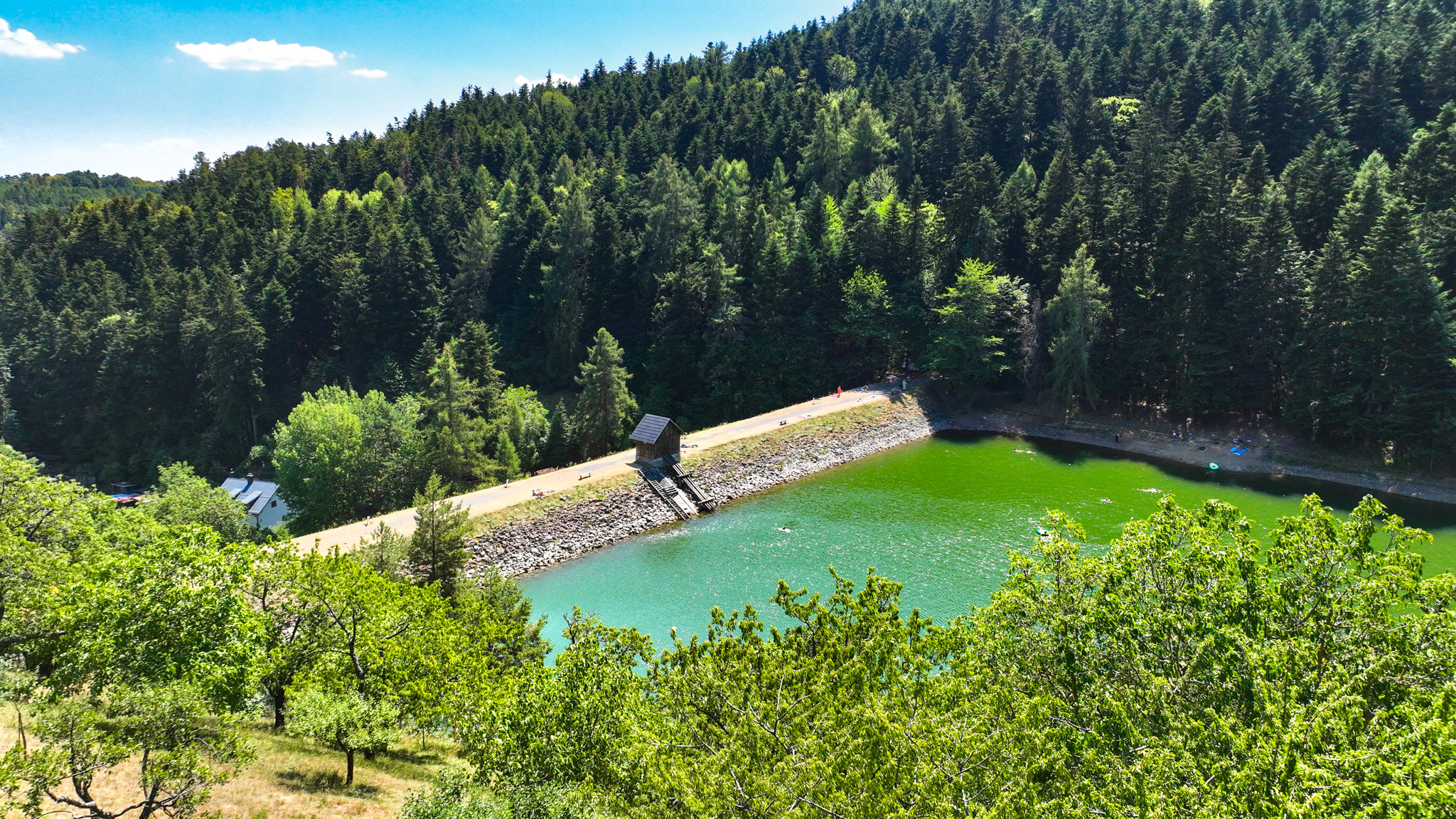 Výnimočný apartmánový areál nad tajchom Klinger, Banská Štiavnica