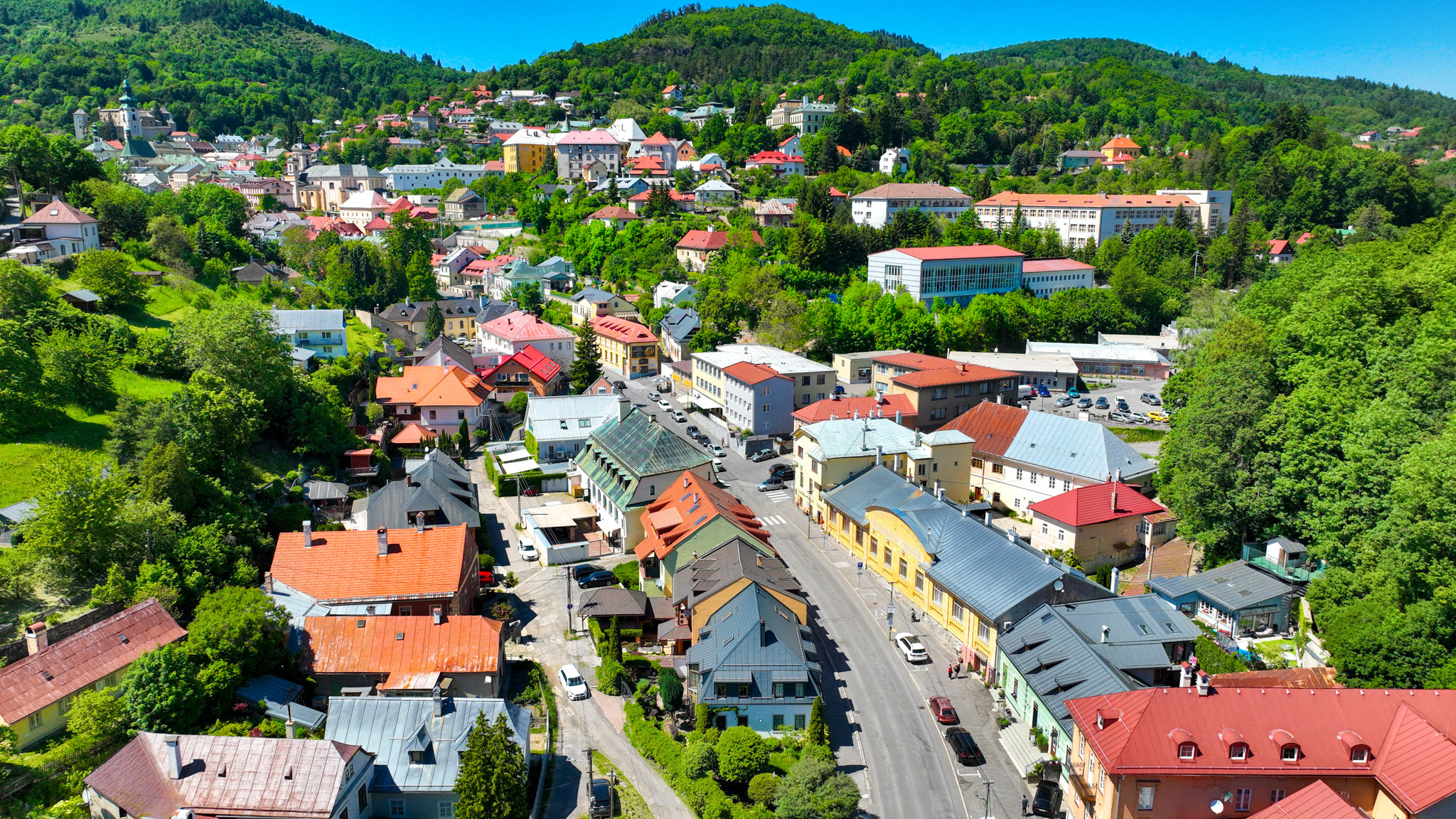 Kompletne zrekonštruovaný byt, centrum B. Štiavnica