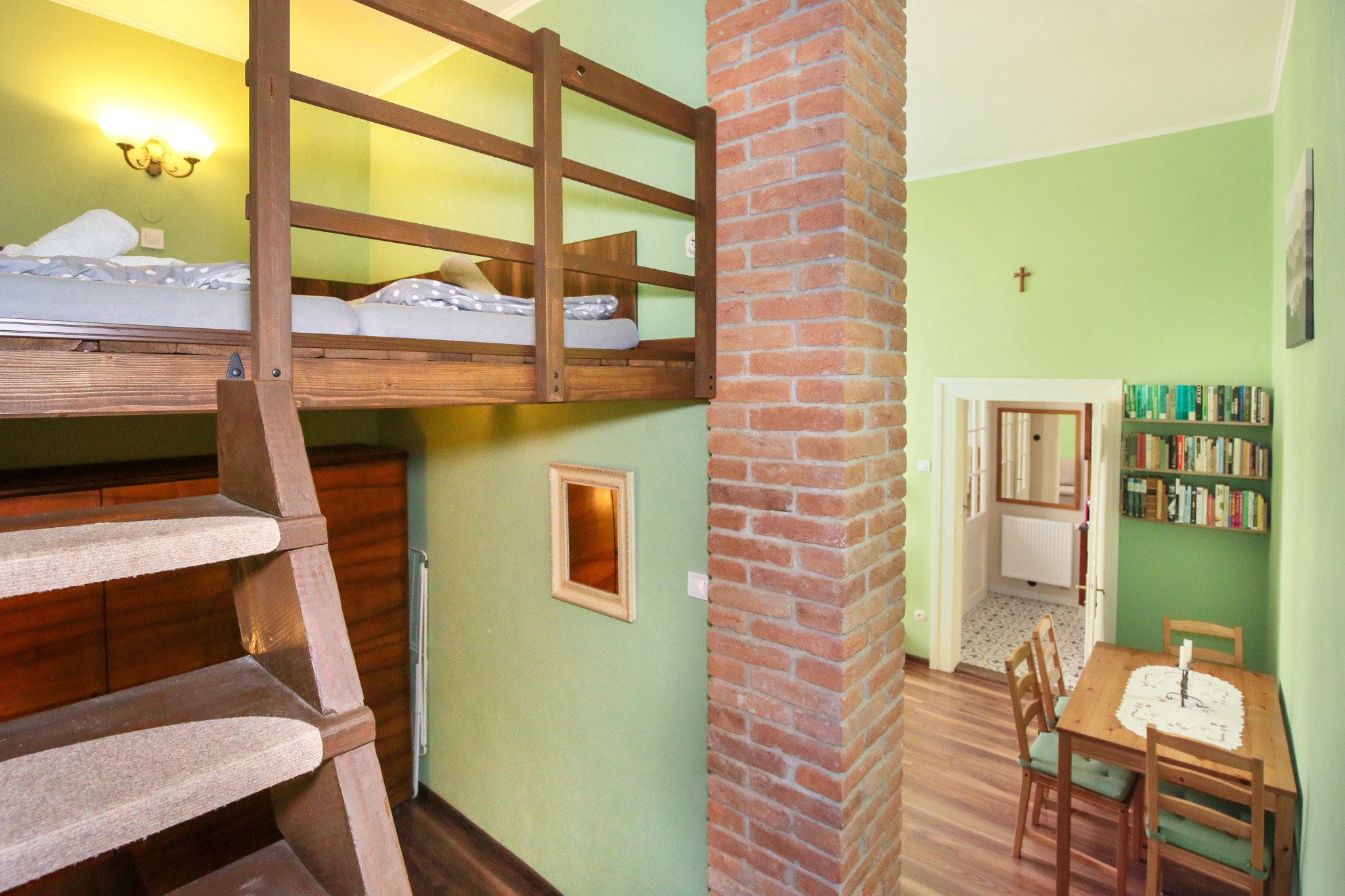 Kompletne zrekonštruovaný byt, centrum B. Štiavnica