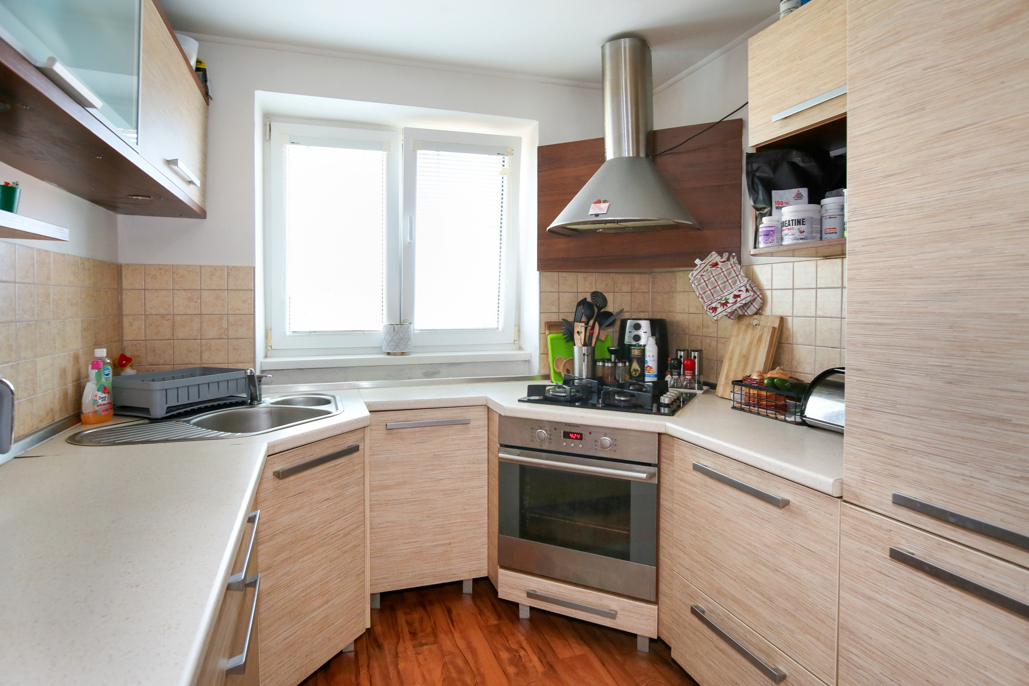 2-izbový byt, 57m2 s dvomi pivnicami, Hliník nad Hronom