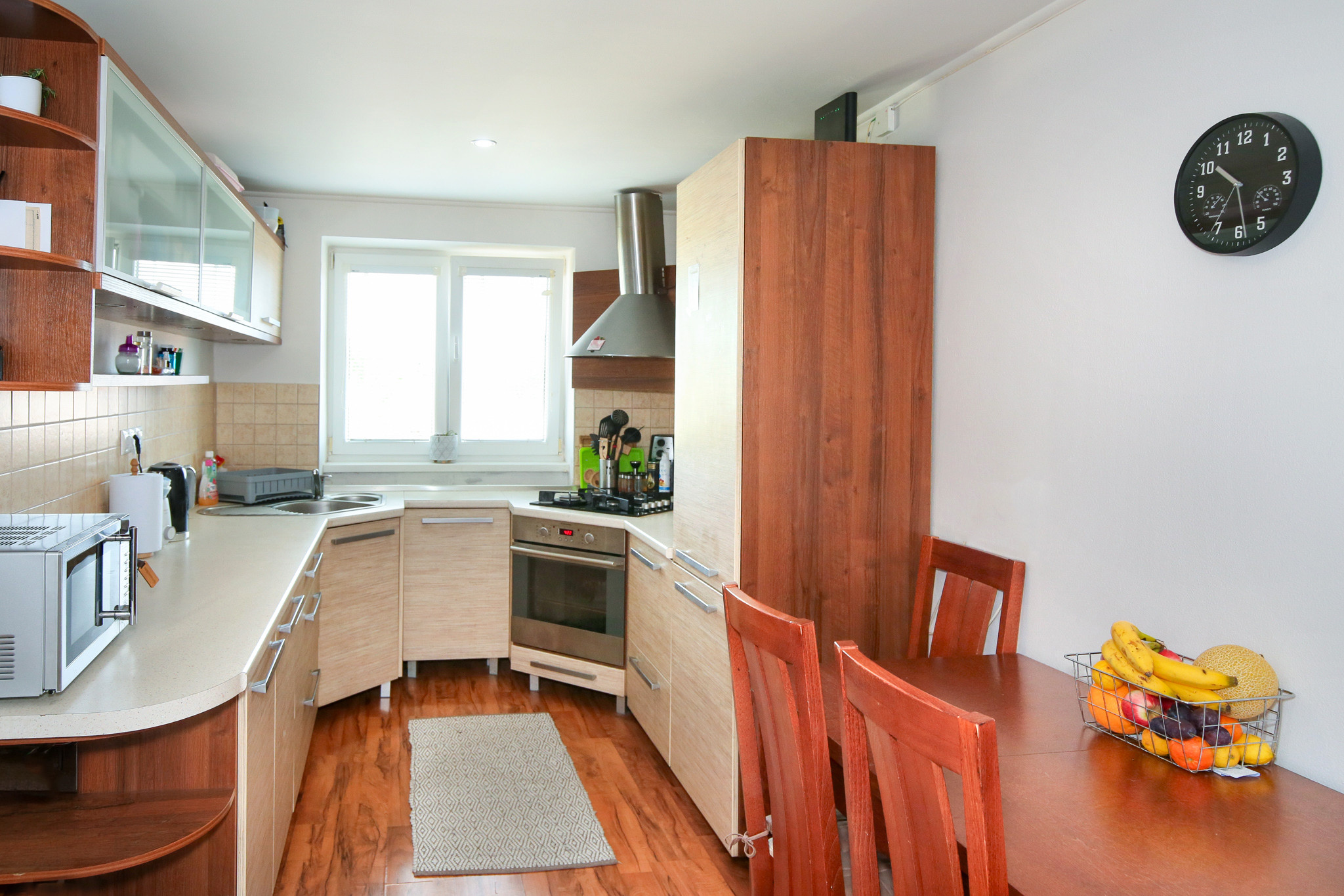2-izbový byt, 57m2 s dvomi pivnicami, Hliník nad Hronom