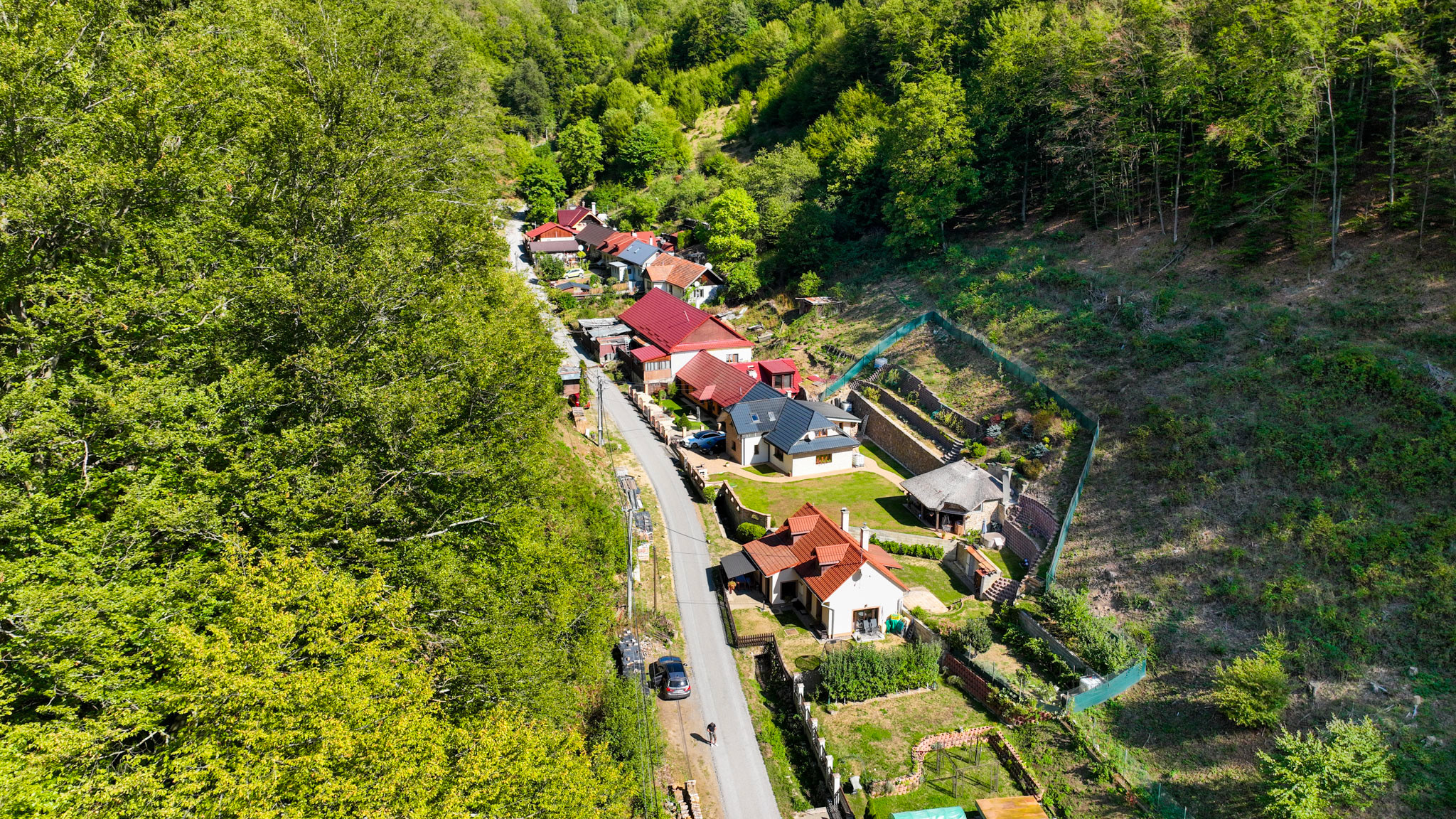 Zrekonštruovaný 4-izbový rodinný dom - chalupa Hodruša-Hámre