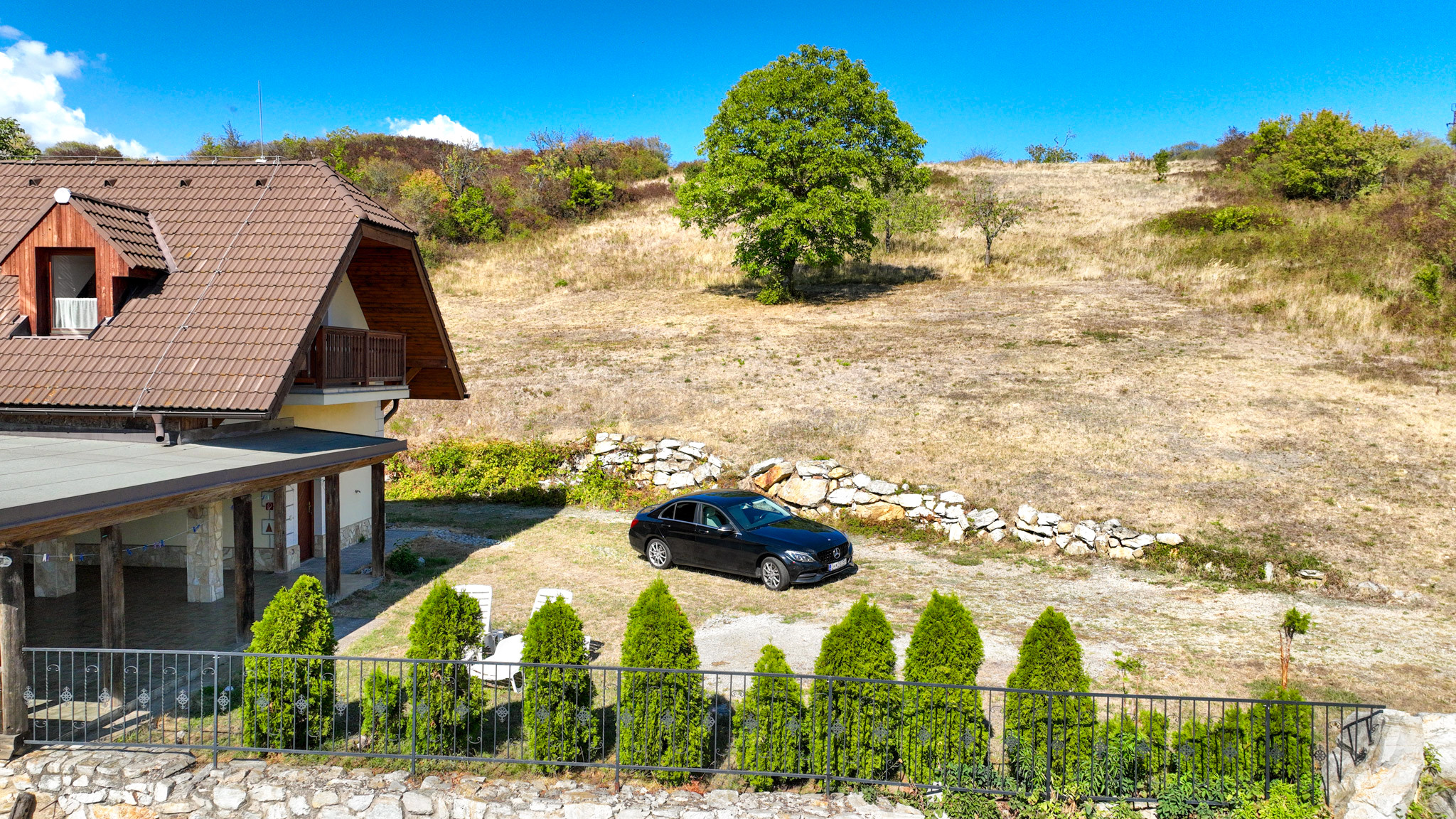 Penzión - Rodinné sídlo s pozemkom 8 753m2, Dudince