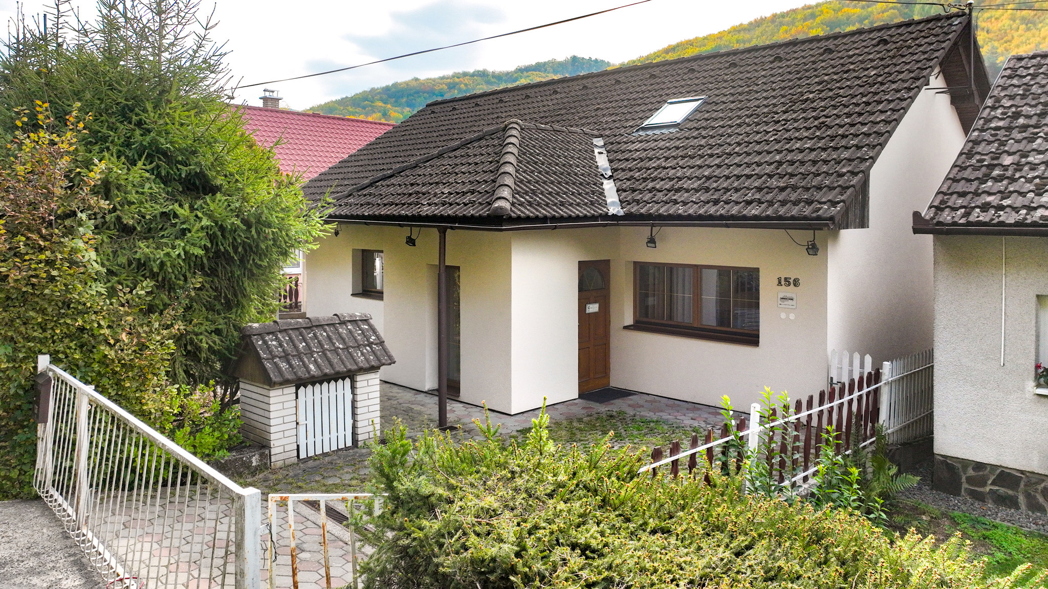 Dvojgeneračný rodinný dom, Hodruša-Hámre