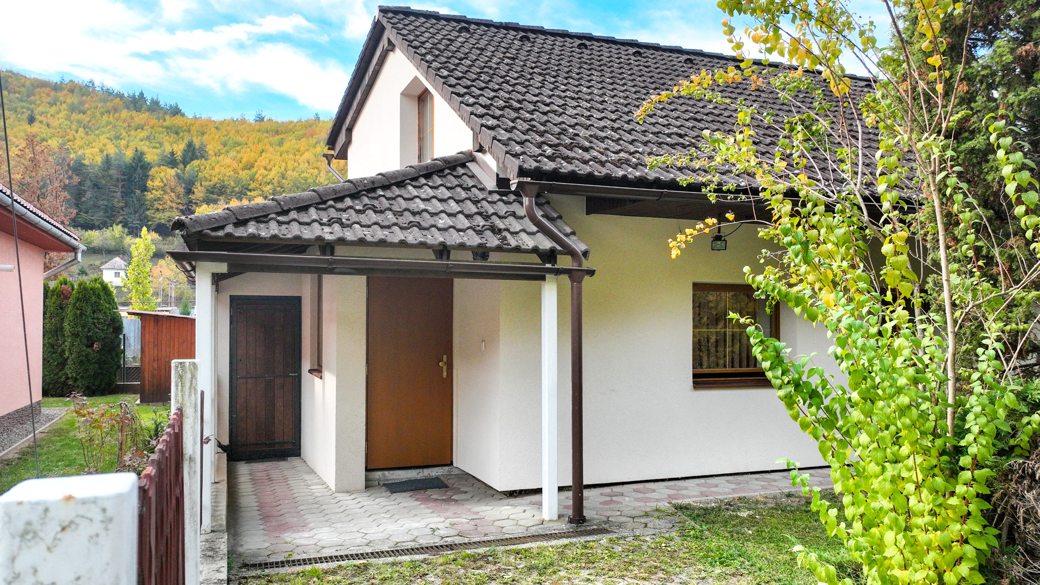 Dvojgeneračný rodinný dom, Hodruša-Hámre