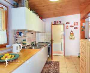 REZERVOVANÉ 4-izbová chata, 74m2, Počúvadlo Jazero - Banská Štiavnica