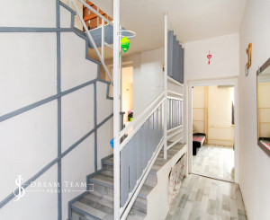 Priestranný rodinný dom pre viacčlennú rodinu v obci Hrušov