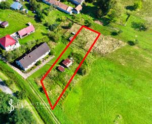 Slnečný, stavebný pozemok o veľkosti 1524m2 v obci Beluj