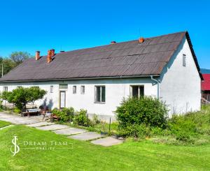 Rodinný dom so štyrmi bytovými jednotkami v obci Beluj