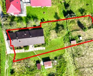 Rodinný dom so štyrmi bytovými jednotkami v obci Beluj