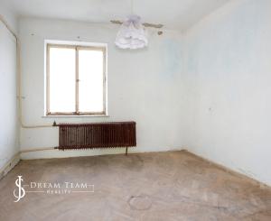 Rodinný dom so štyrmi bytovými jednotkami v obci Beluj